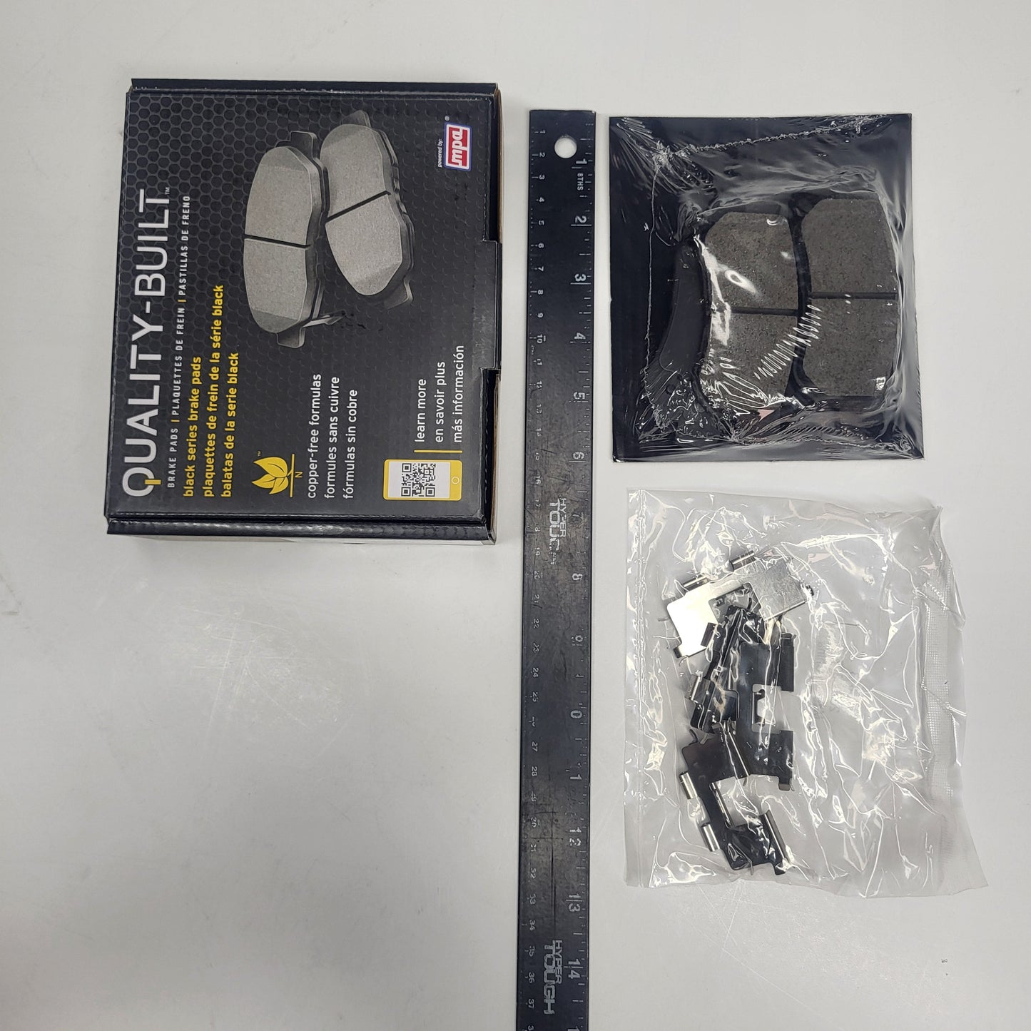 QUALITY-BUILT Ceramic Disc Brake Pad Set Black Rear 1003-0813C