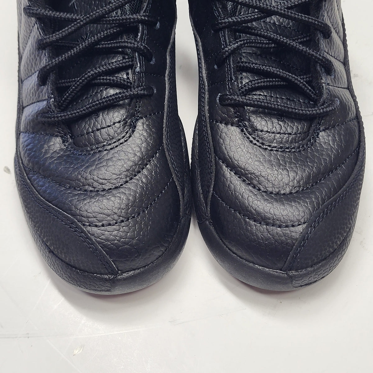 NIKE Jordan 12 Retro Bloodline Kids Sz 2Y Black/Varsity Red 151186 003