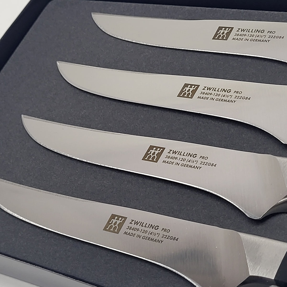 ZWILLING J.A. HENCKELS Steak Knife Set of 4 Black/Silver 38430-002 1002866