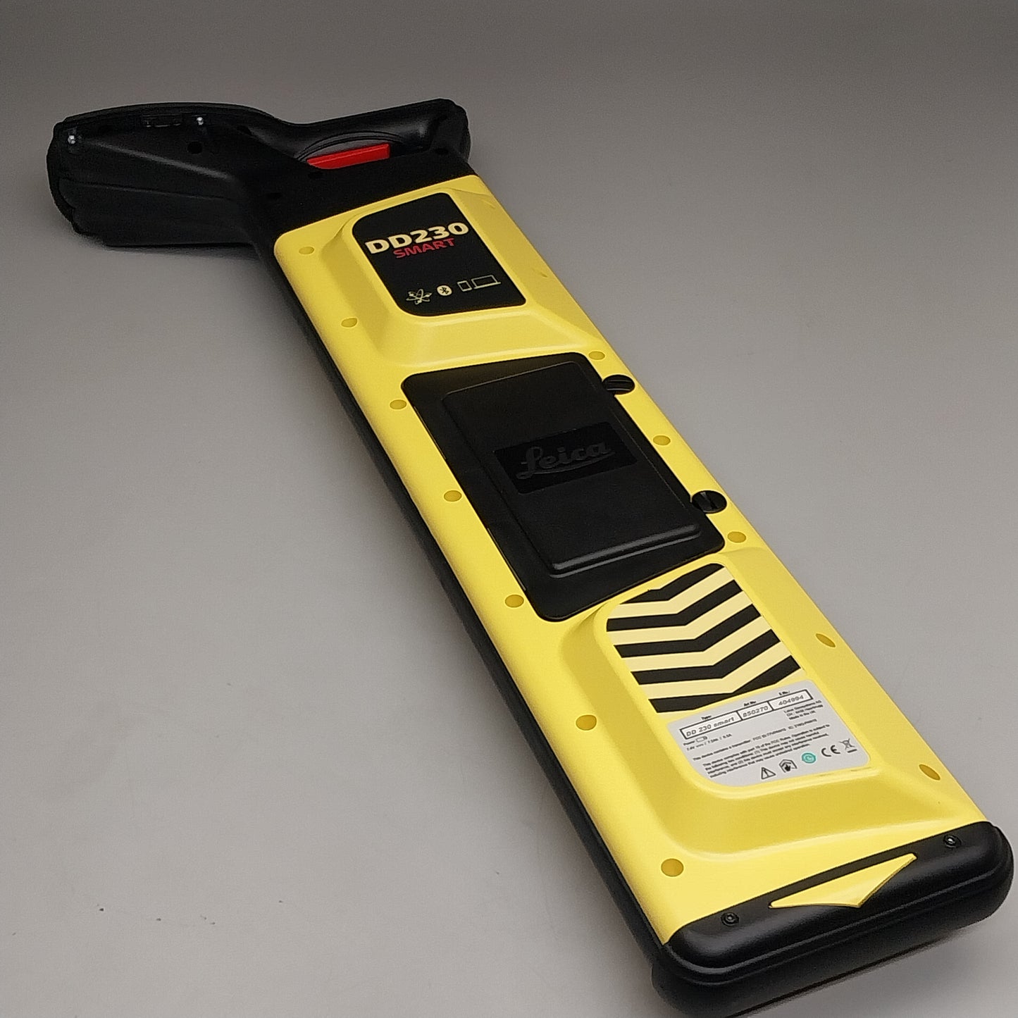 LEICA GEOSYSTEMS DD230 Leica Smart Utility Cable Locator 6011595 29½"x11" Yellow