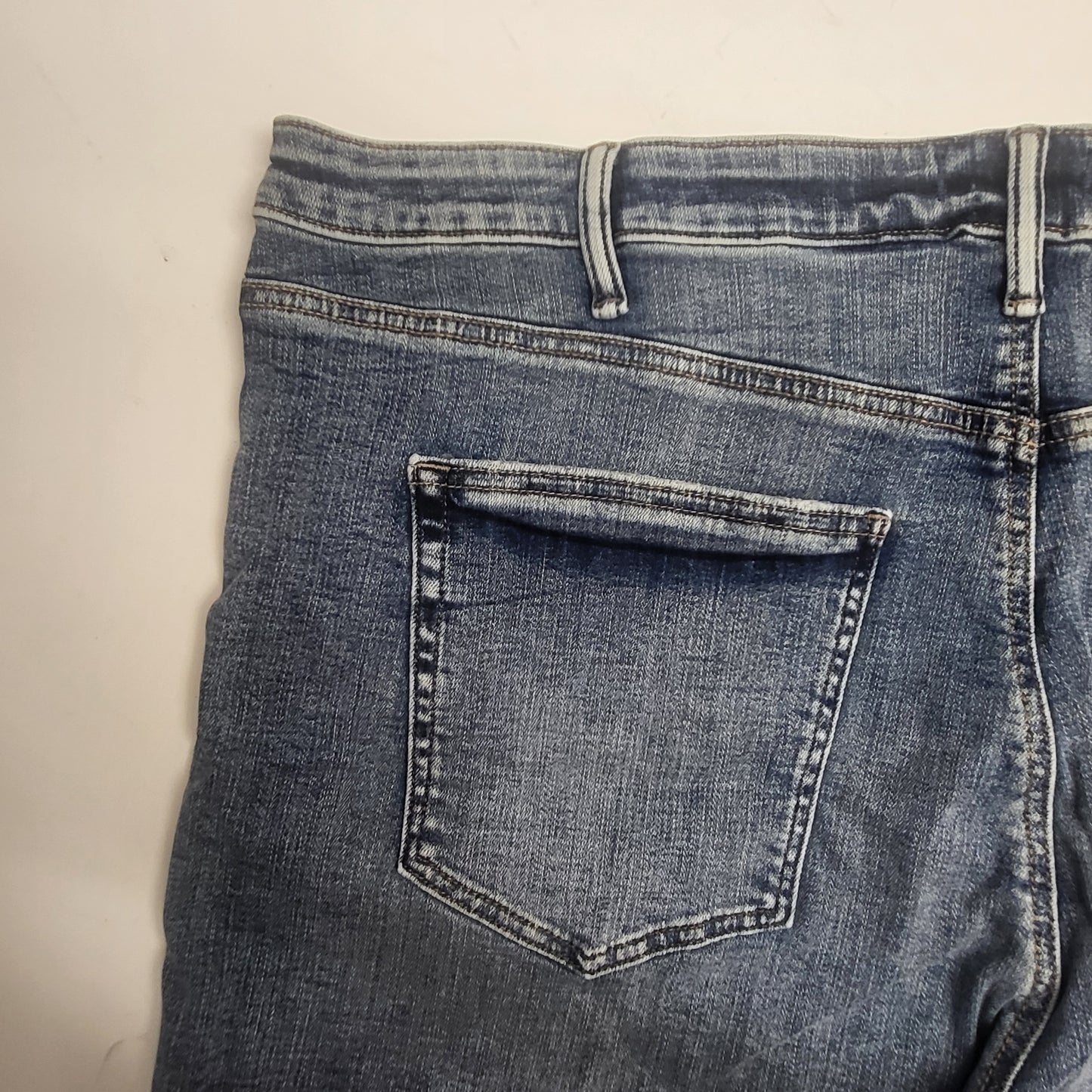 SILVER JEANS CO. Sure Thing Long Short High Rise Sz 24/7.5 Indigo W28517SCV258