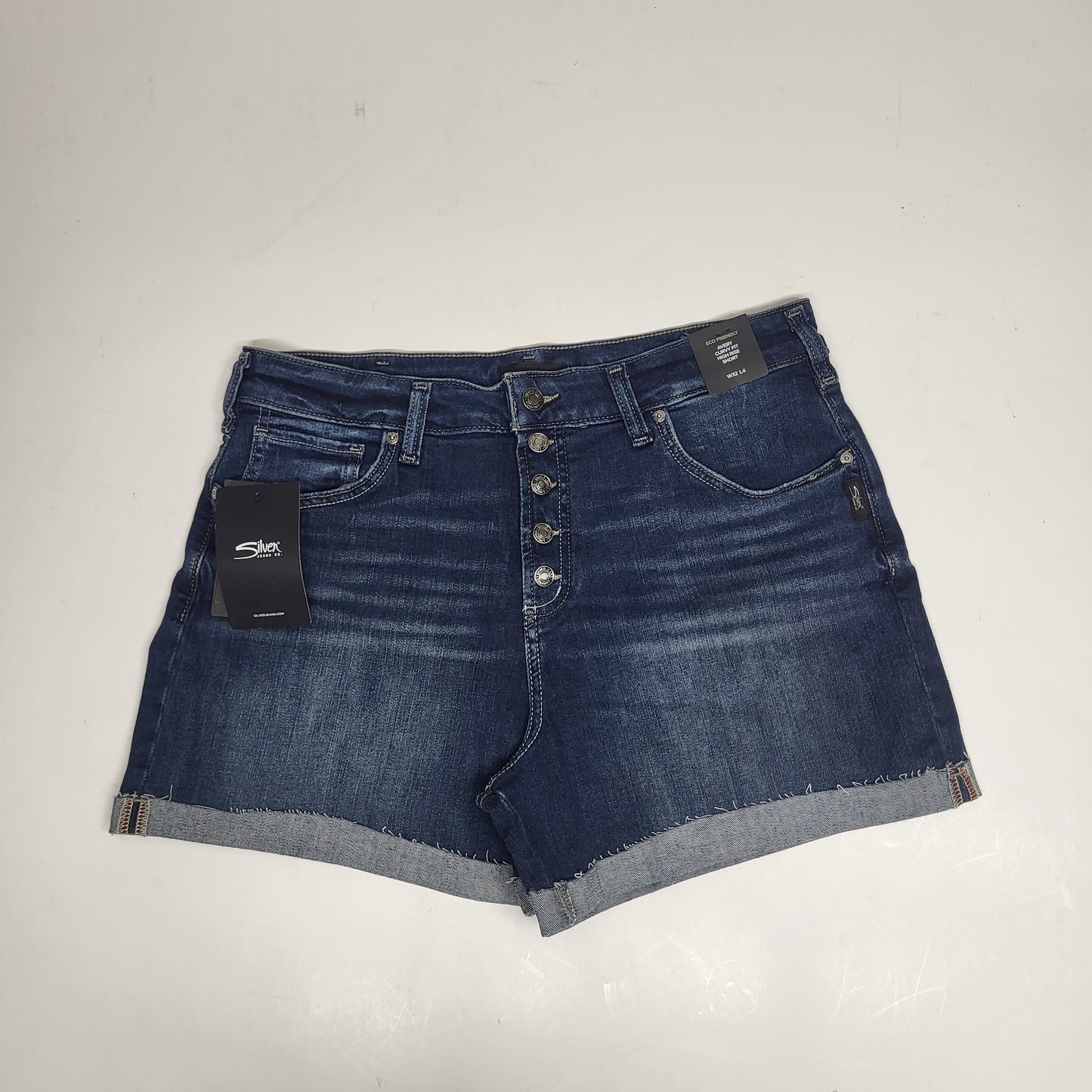 SILVER JEANS CO. Avery High Rise Eco Friendly Shorts Sz 32/4 Indigo L54912EPX435