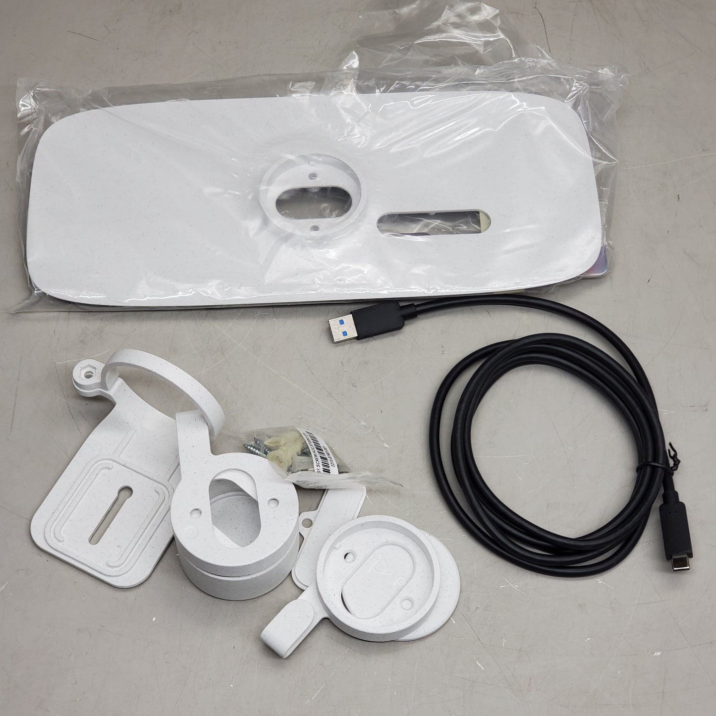 POLYCOM Smart Video Conferencing Camera P025 Studio E70 1.3.0 2200-87090-001 (Open Box)