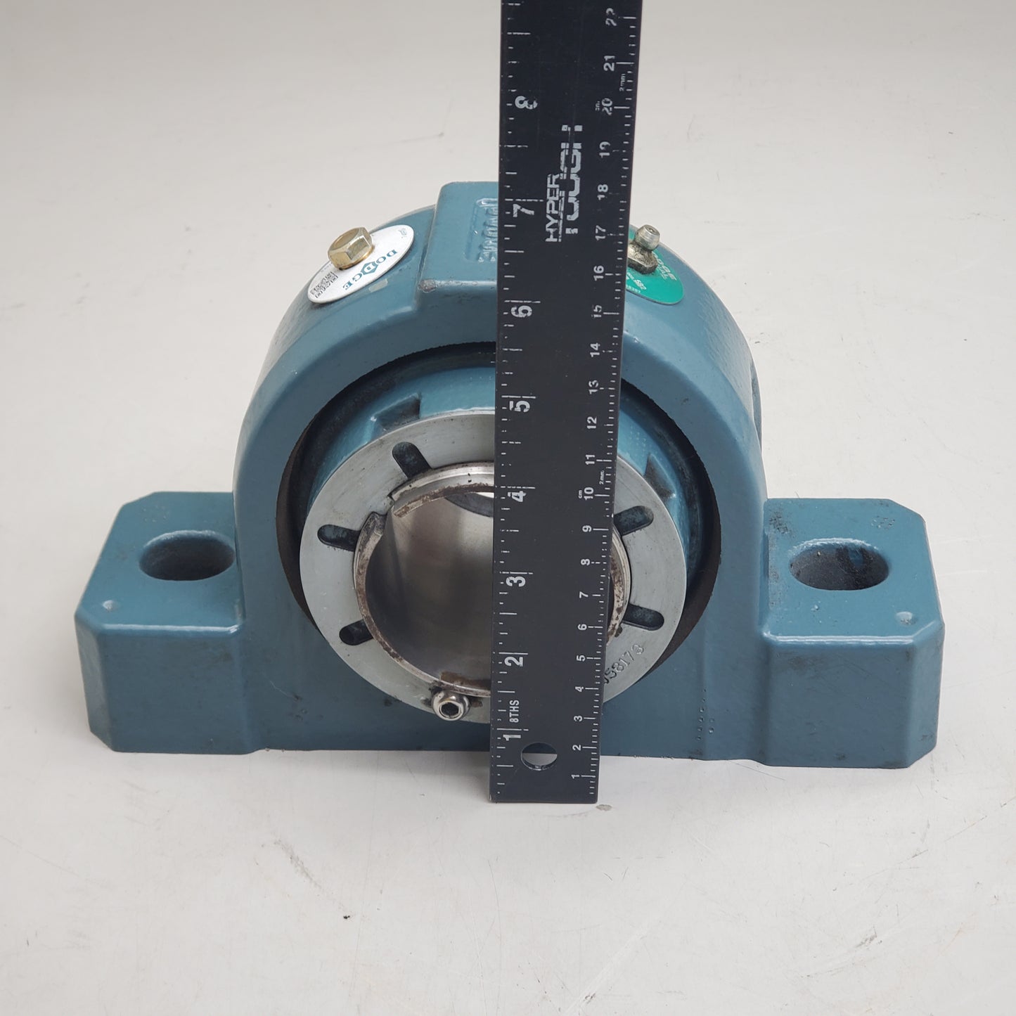 DODGE Pillow Block Bearing 2 Bolt 2-7/16" Bore 2-3/4" Base To Center Height 069443 P2B-IP-207RE