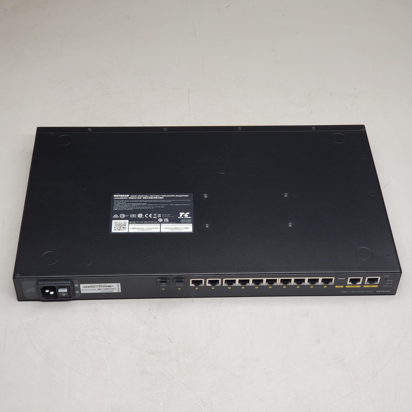 NETGEAR AV Line Managed Gigabit Switch 12 Port M4250-10G2XF-POE++ (Open Box)