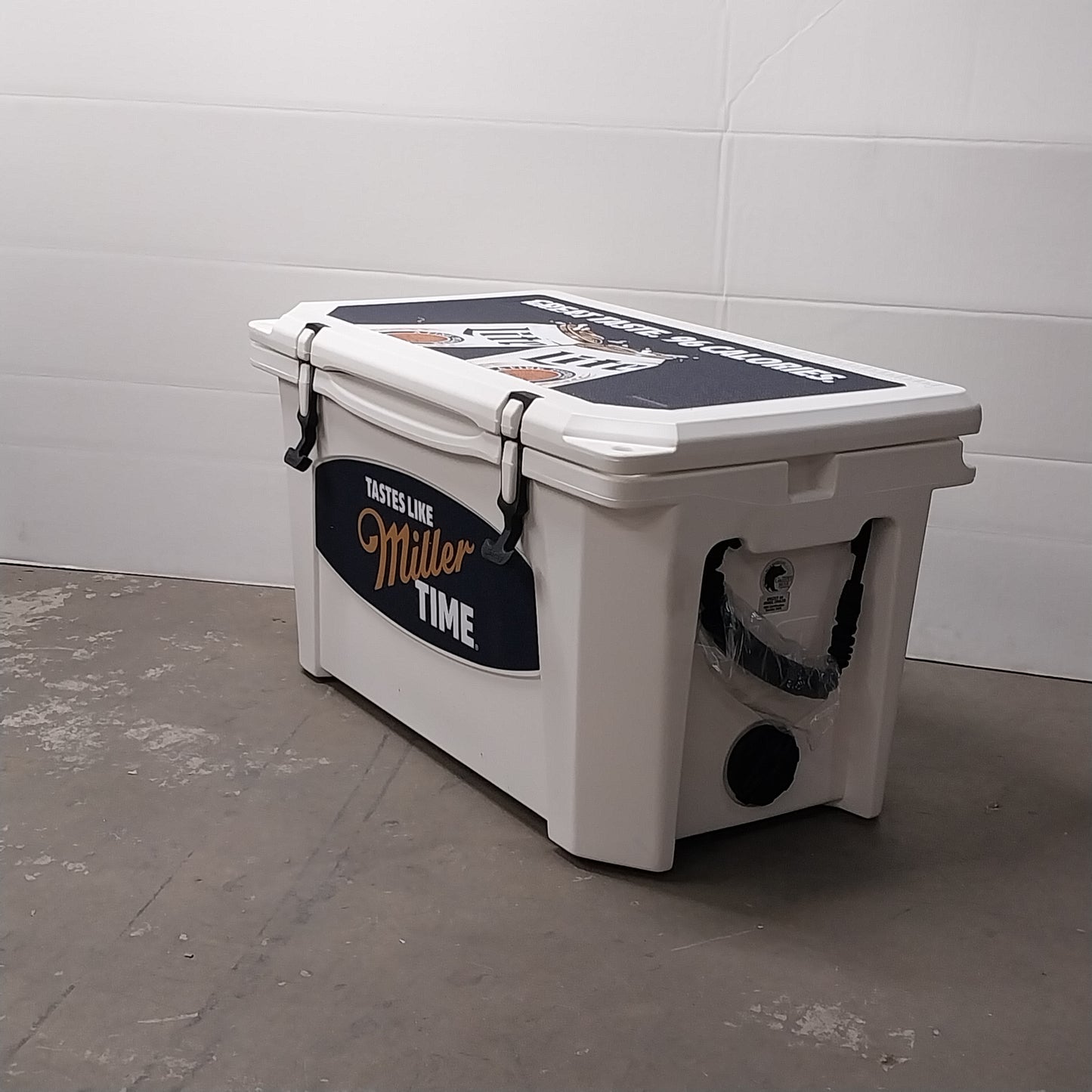 GRIZZLY 60 Cooler w/ "Tastes Like Miller Time" Advertising 60 Quart White (New)