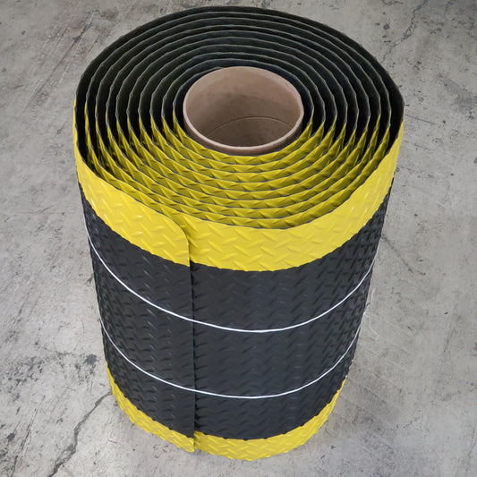 WEARWELL Diamond Plate Spongecote Beveled Floor Mat 9/16"x2'x30' Black/yellow 415.916X2CUTBYL