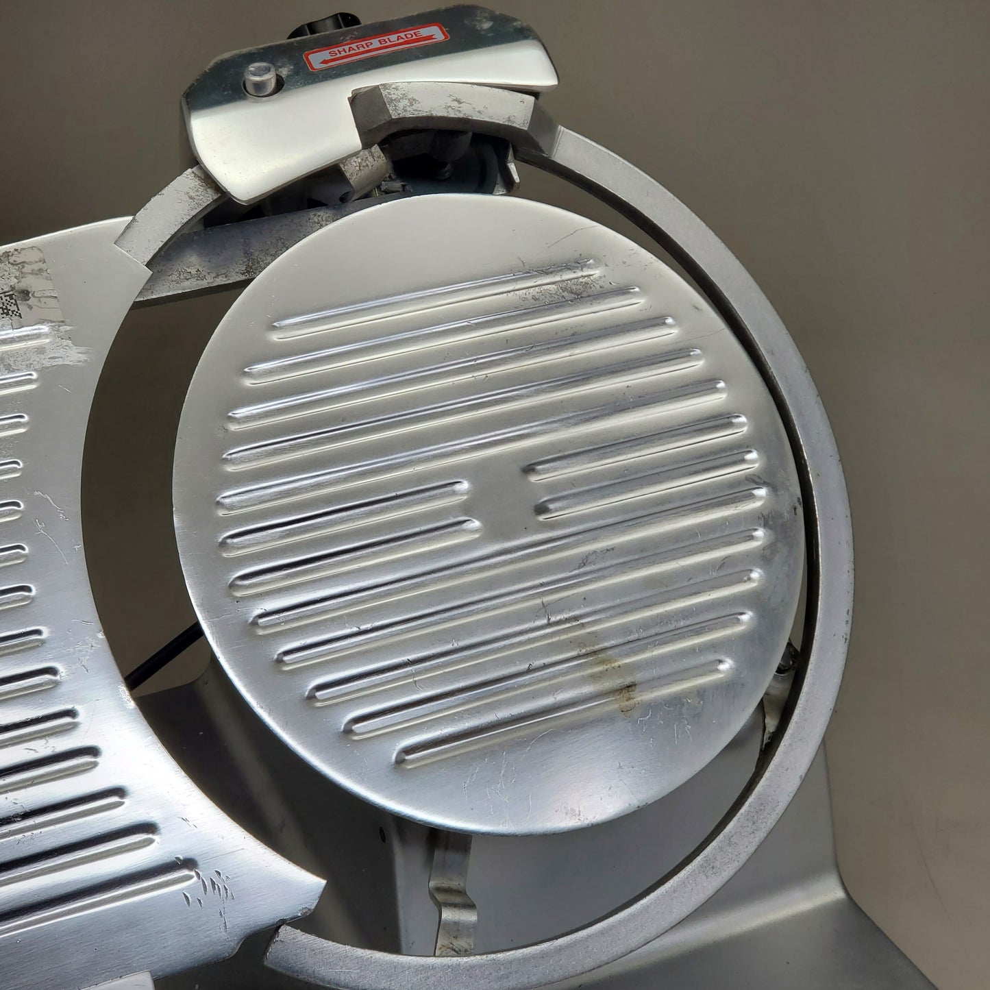 ZA@ AVANTCO Semi-Automatic Meat Slicer 12” Silver 177SL512 (Damaged AS-IS)