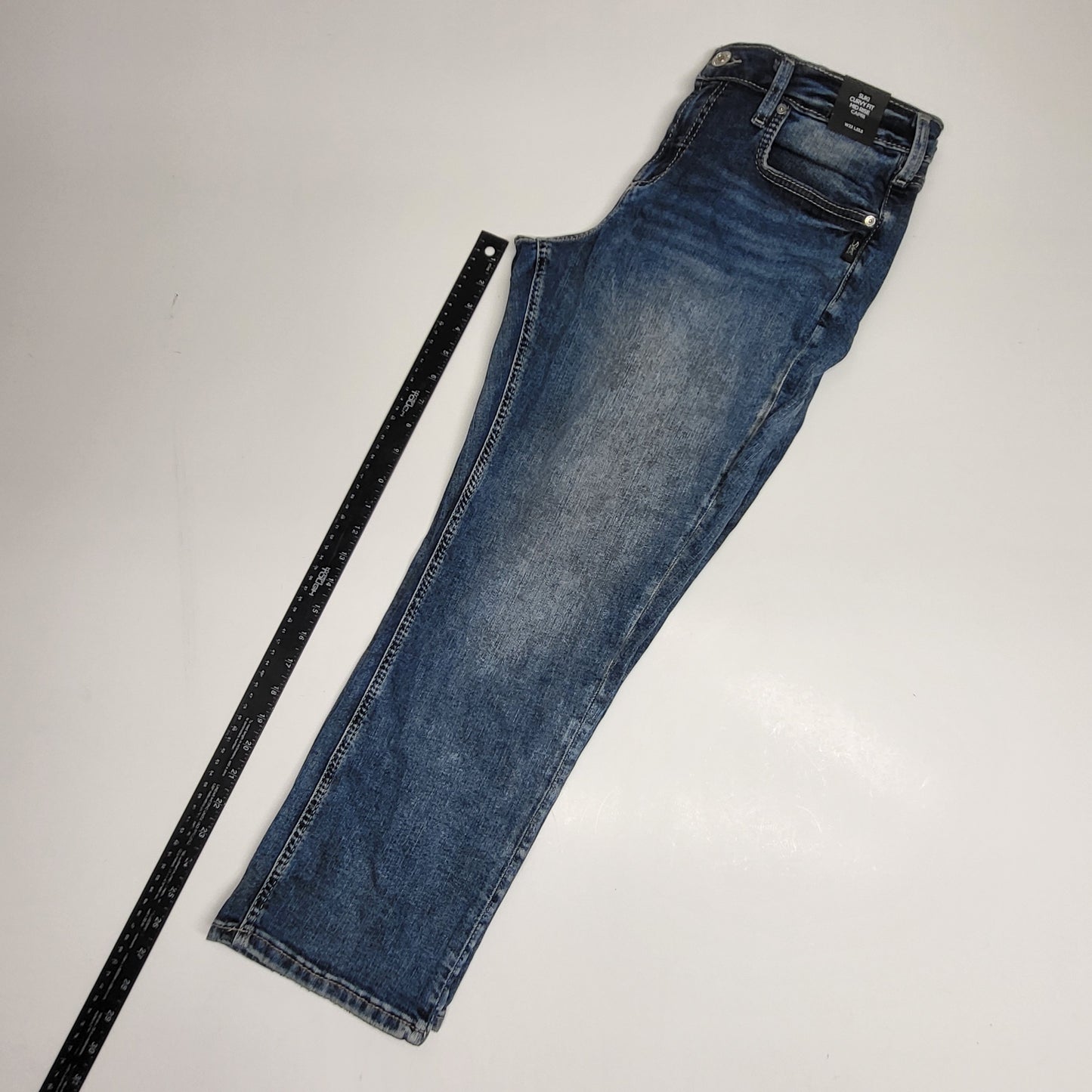 SILVER JEANS CO Suki Curvy Mid Rise Capri Women's Sz 33/23.5 L4396EPX224