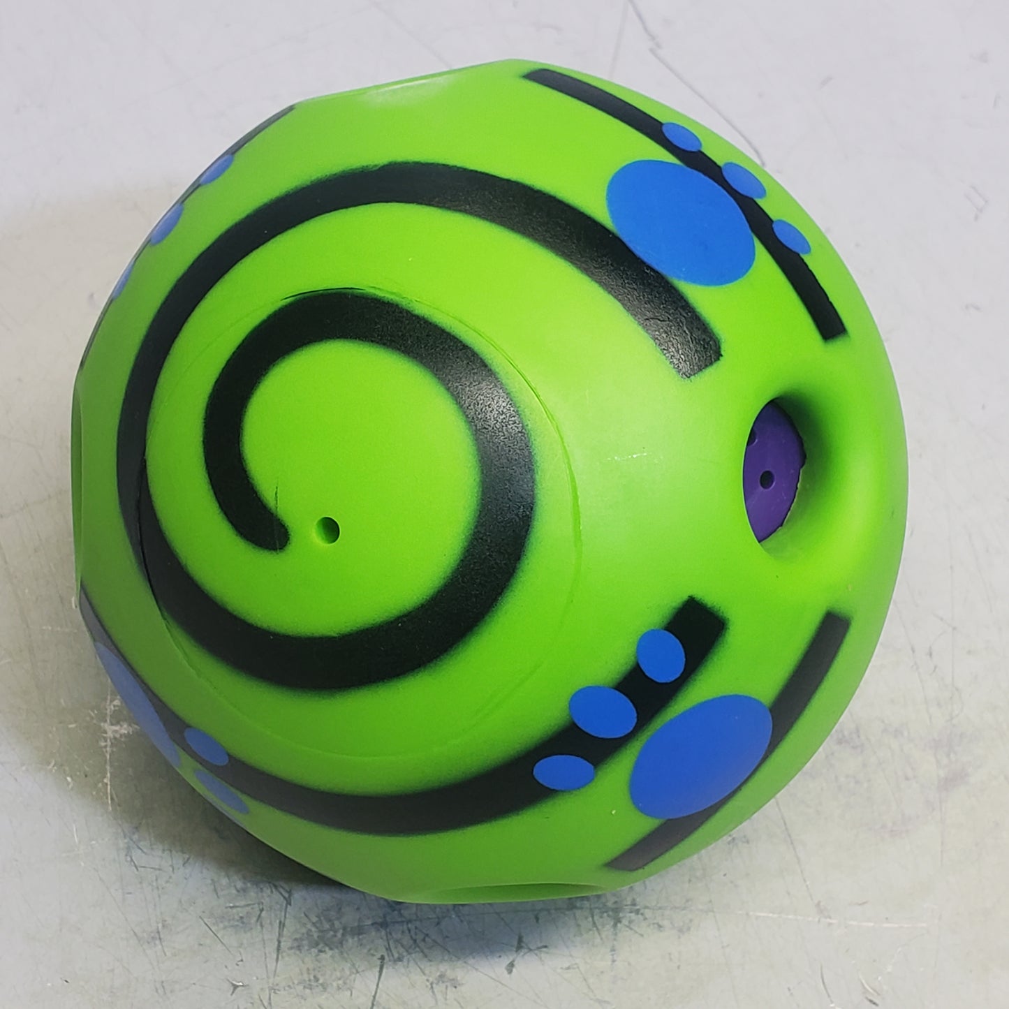 ZA@ GOUQIU (3 Pack) Durable Hard Plastic Giggle Ball Dog Toy 5.5" Dia. Green K