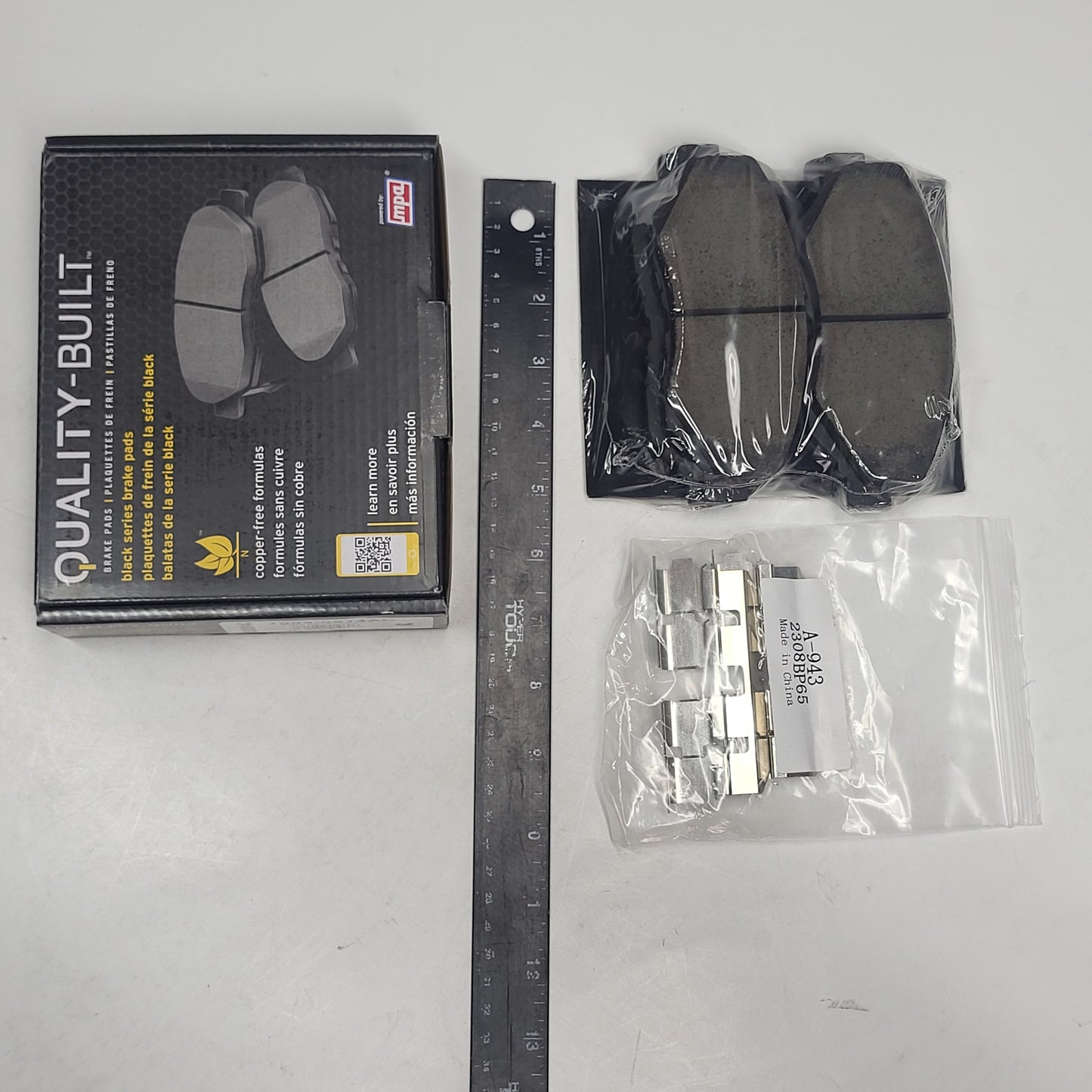 QUALITY-BUILT Ceramic Disc Brake Pad Set Black Front 1003-0914AC