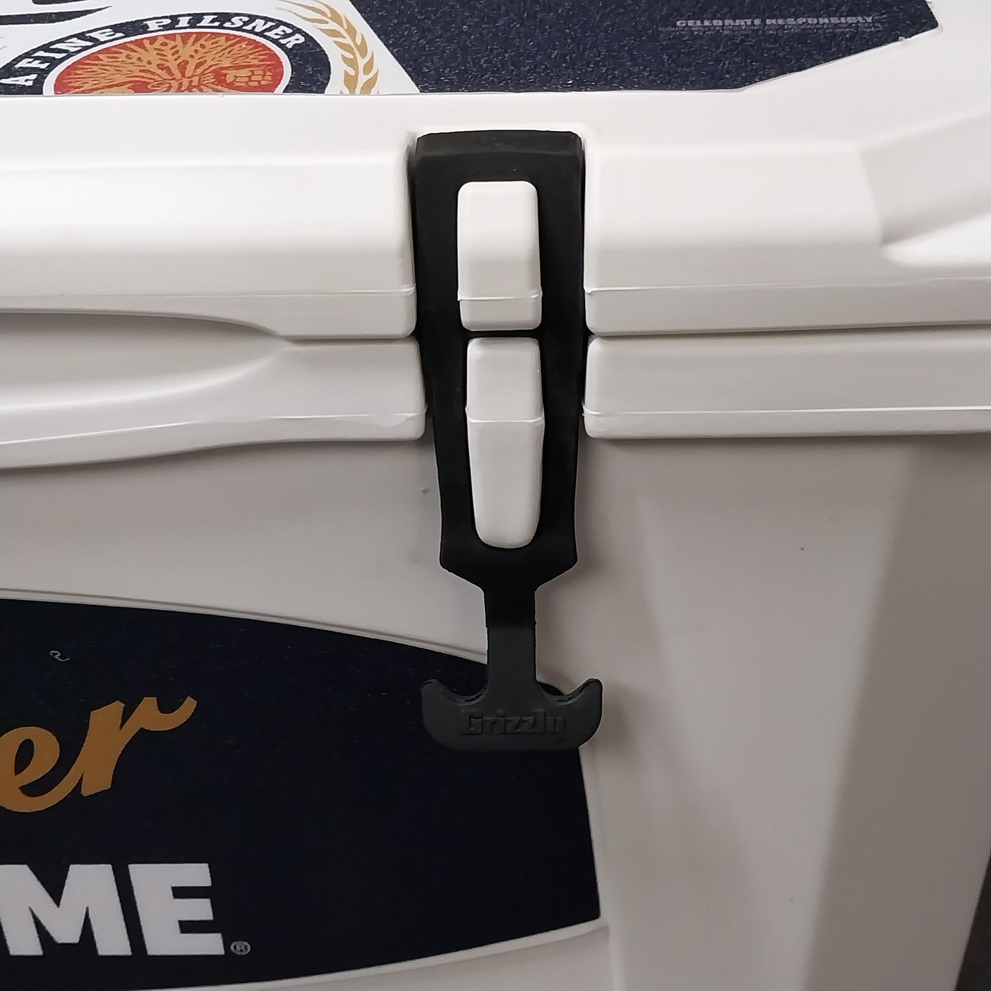 GRIZZLY 60 Cooler w/ "Tastes Like Miller Time" Advertising 60 Quart White (New)