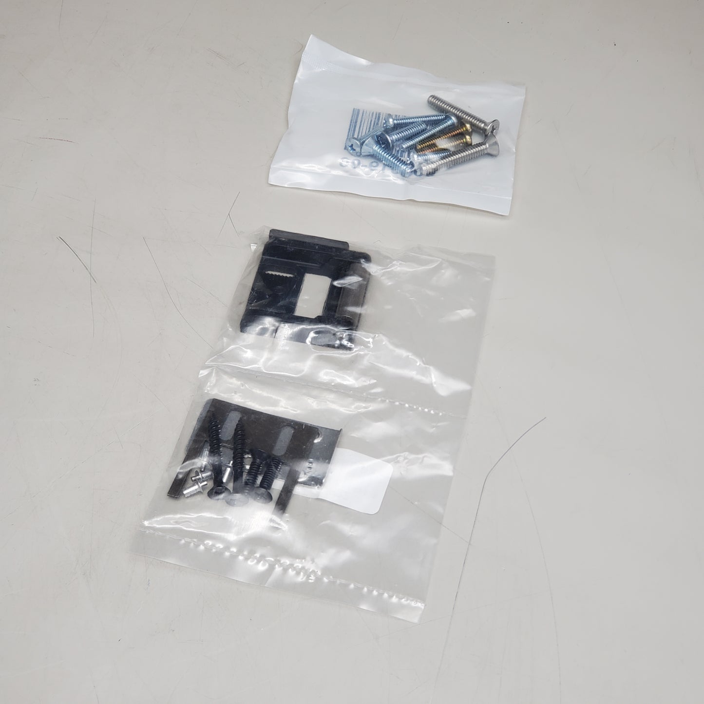 VON DUPRIN Allegion Rim Panic Night Latch Exit Device W/ Cylinder L-Trim ED33A.21696