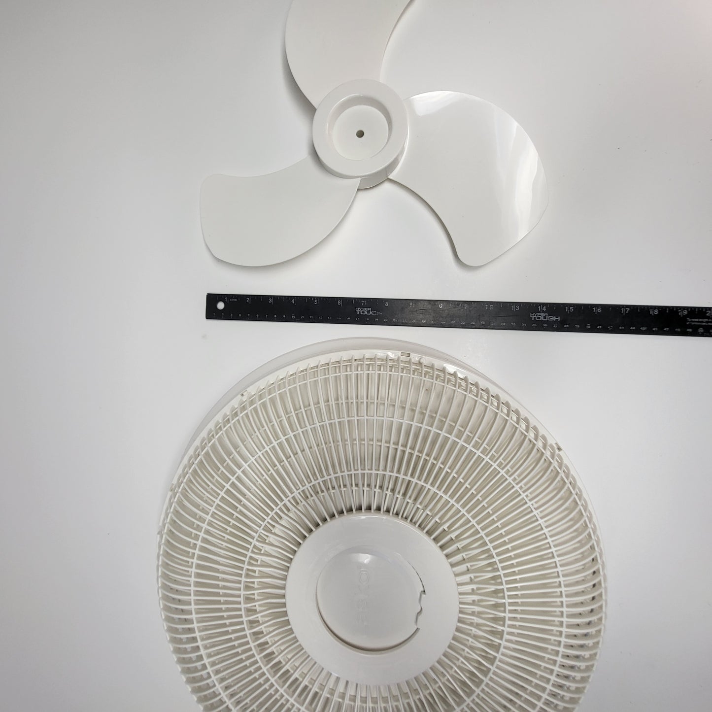 LASKO Oscillating Stand Fan the Blue Plug 16" S16201 (As Is)