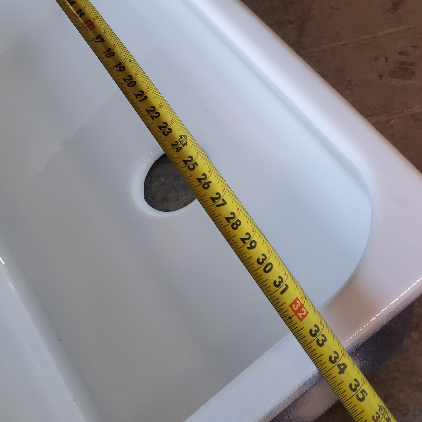 CECO Leilani Single Bowl Farmhouse Undermount Kitchen Sink 33.5" x 20" x 9.5" White 755-UM-FS-20