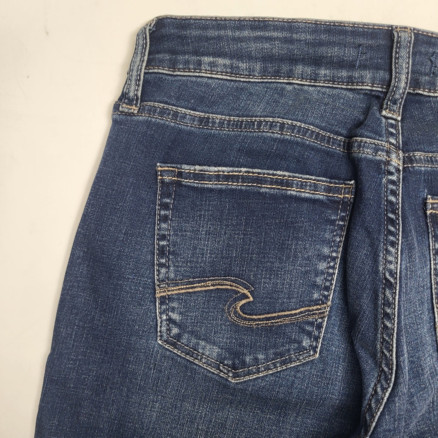 SILVER JEANS CO. Suki Curvy Fit Mid Rise Slim Boot Sz 29/33 Indigo L93616SDK424