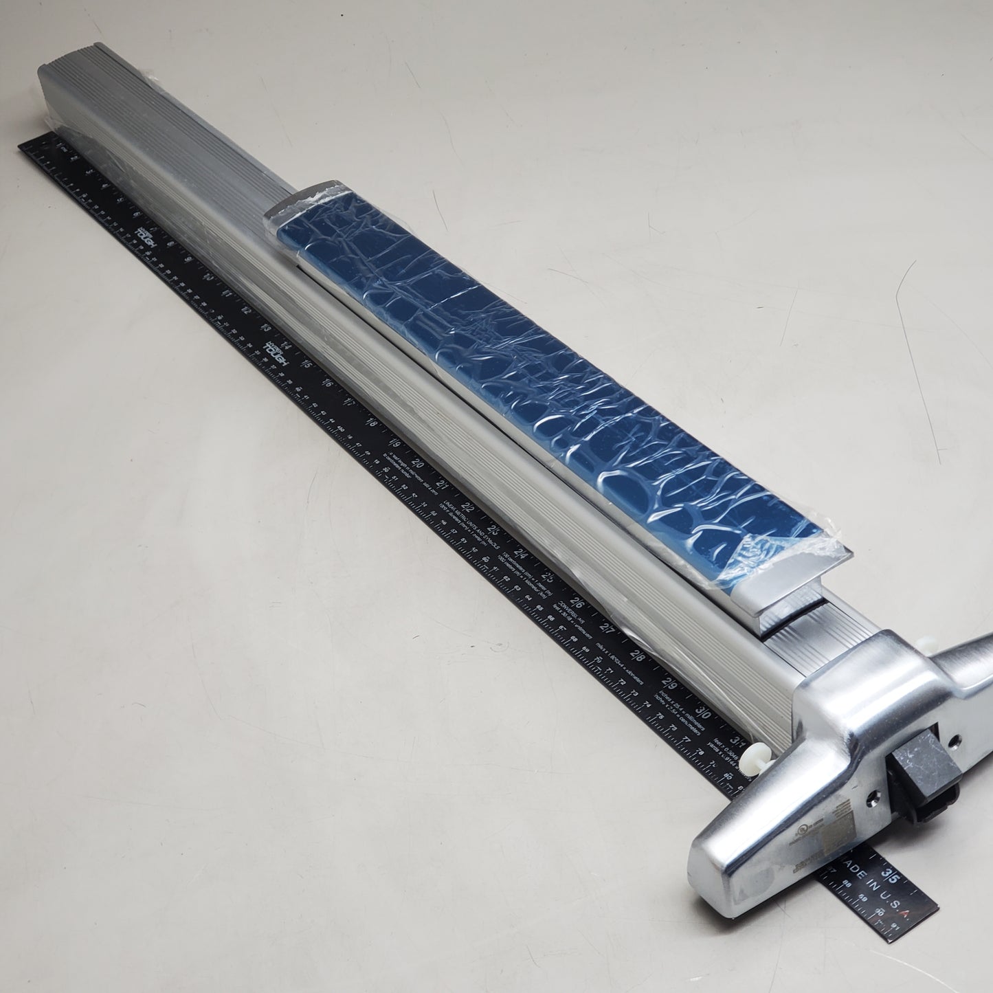 VON DUPRIN Allegion Rim Panic Night Latch Exit Device W/ Cylinder L-Trim ED33A.21696