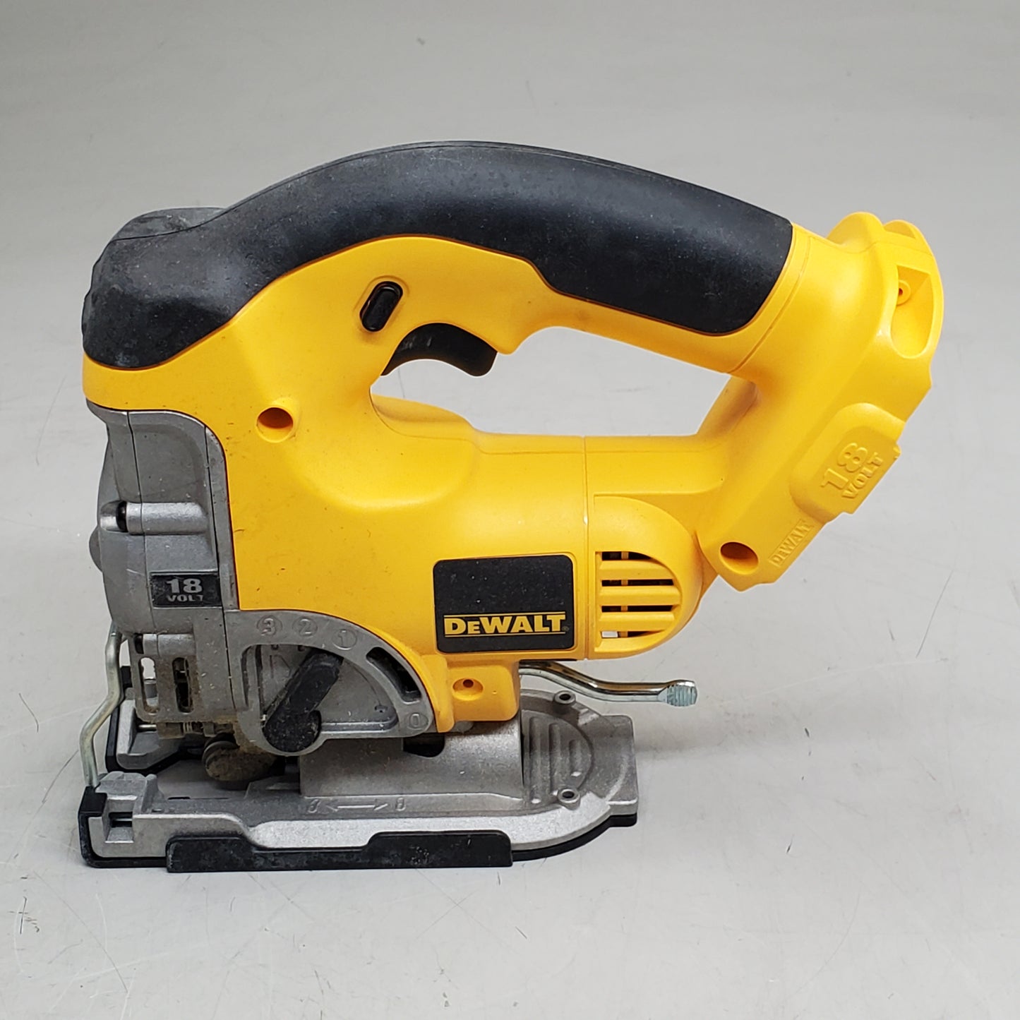 DEWALT Cordless Jigsaw Tool Only 18V DC330 (Pre-Owned)