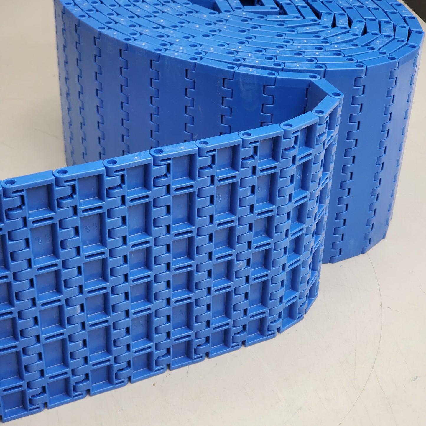 UNI CHAINS (4 Pack) Plastic Conveyor Chain Belt 6" x 20' Blue 145CFPPB (New Other)