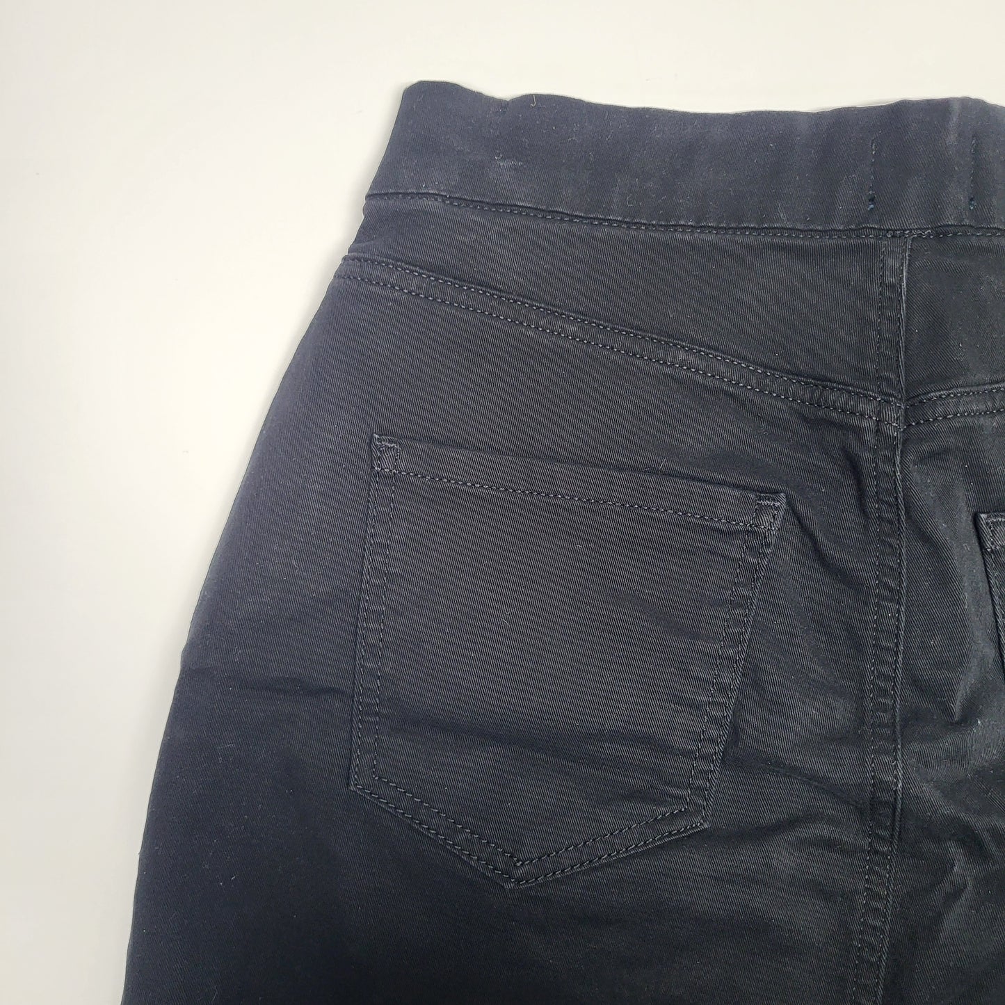 JAG On-the-go Mid Rise Pull-On Skort Womens Sz 6 Black J3101CSA220