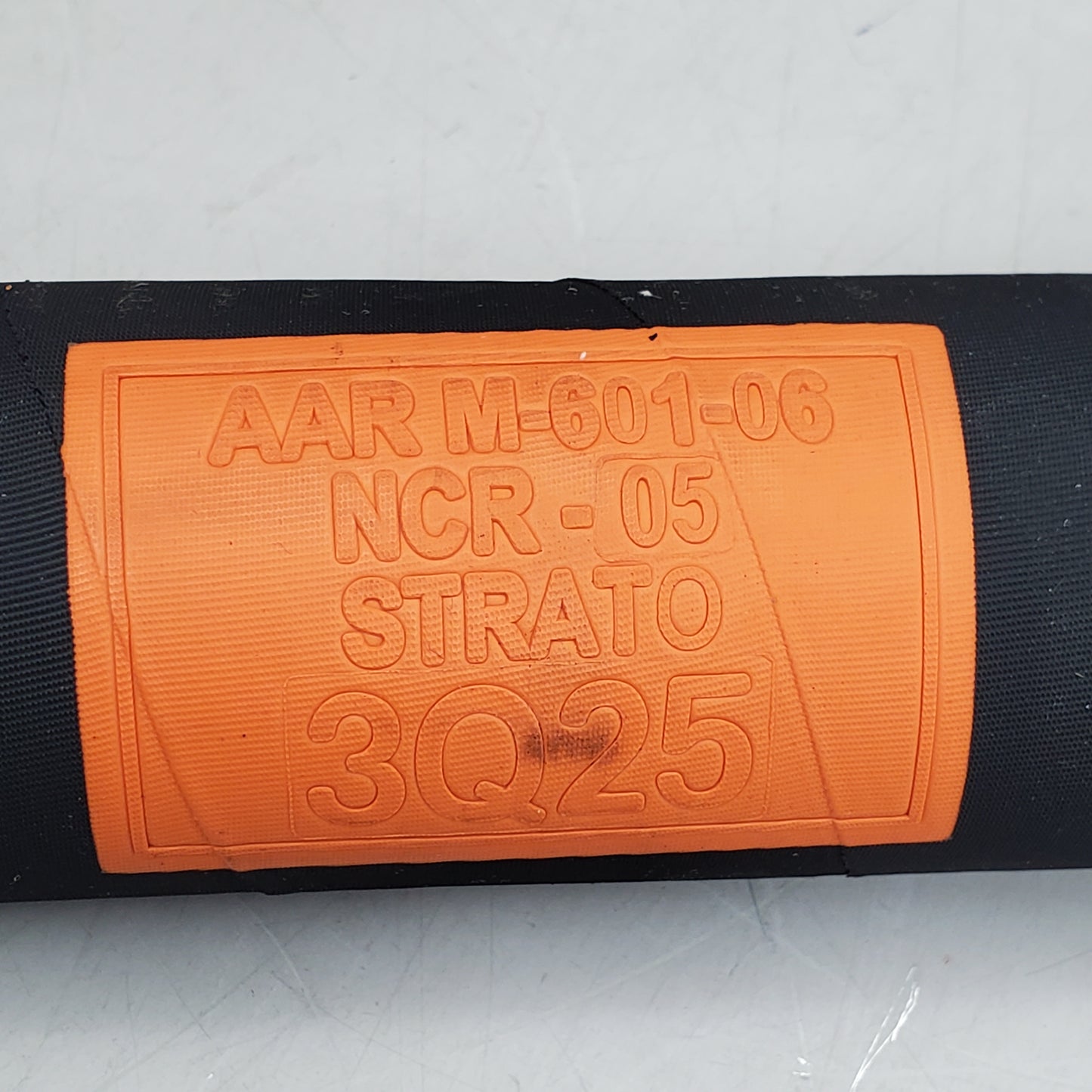 STRATO Train Line Air Brake Hose M-601-06 Ncr-05 3q25 33"x2"ID Black 601-24-33C