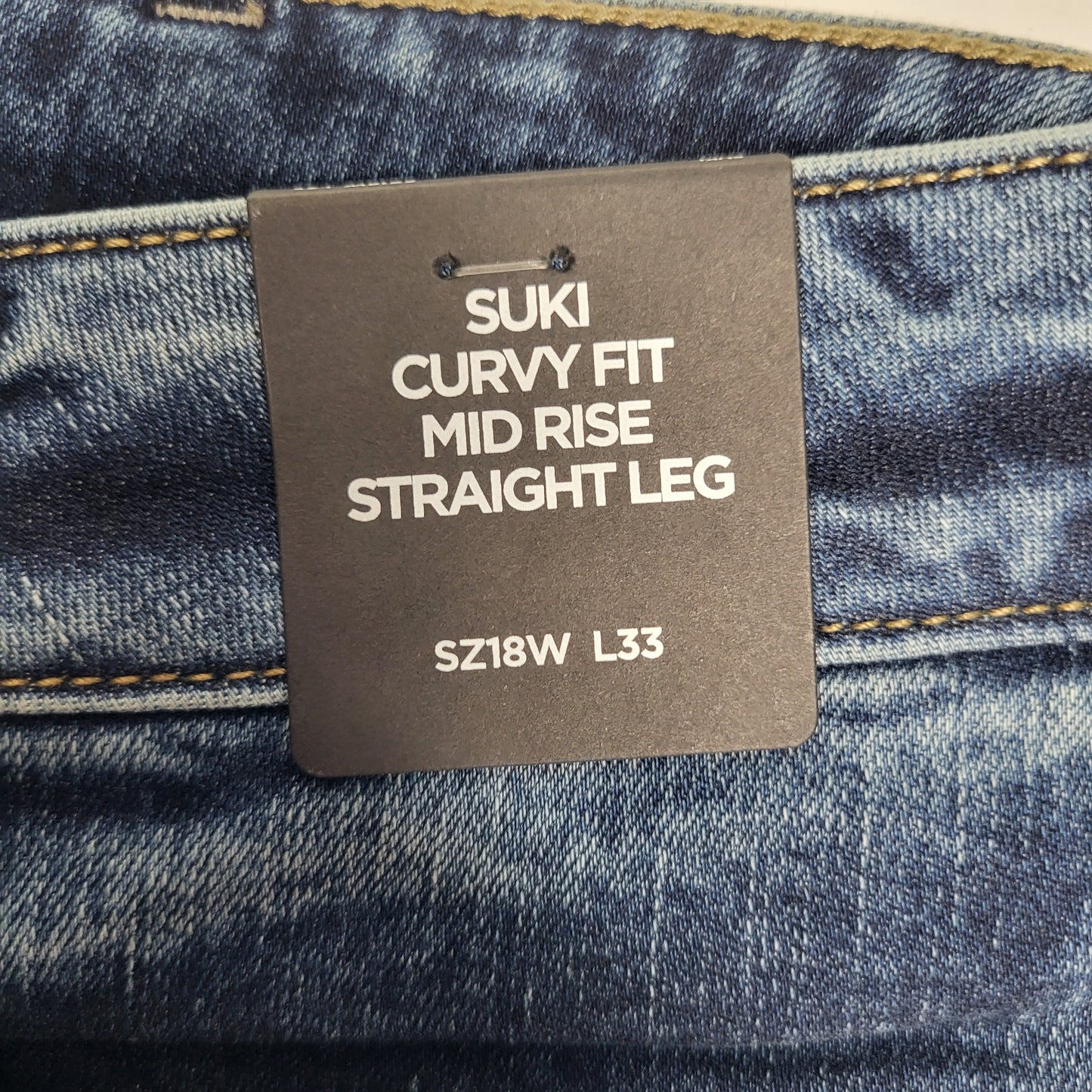 SILVER JEANS CO. Suki Curvy Fit Straight Leg Sz 18/33 Indigo W93413EGX434