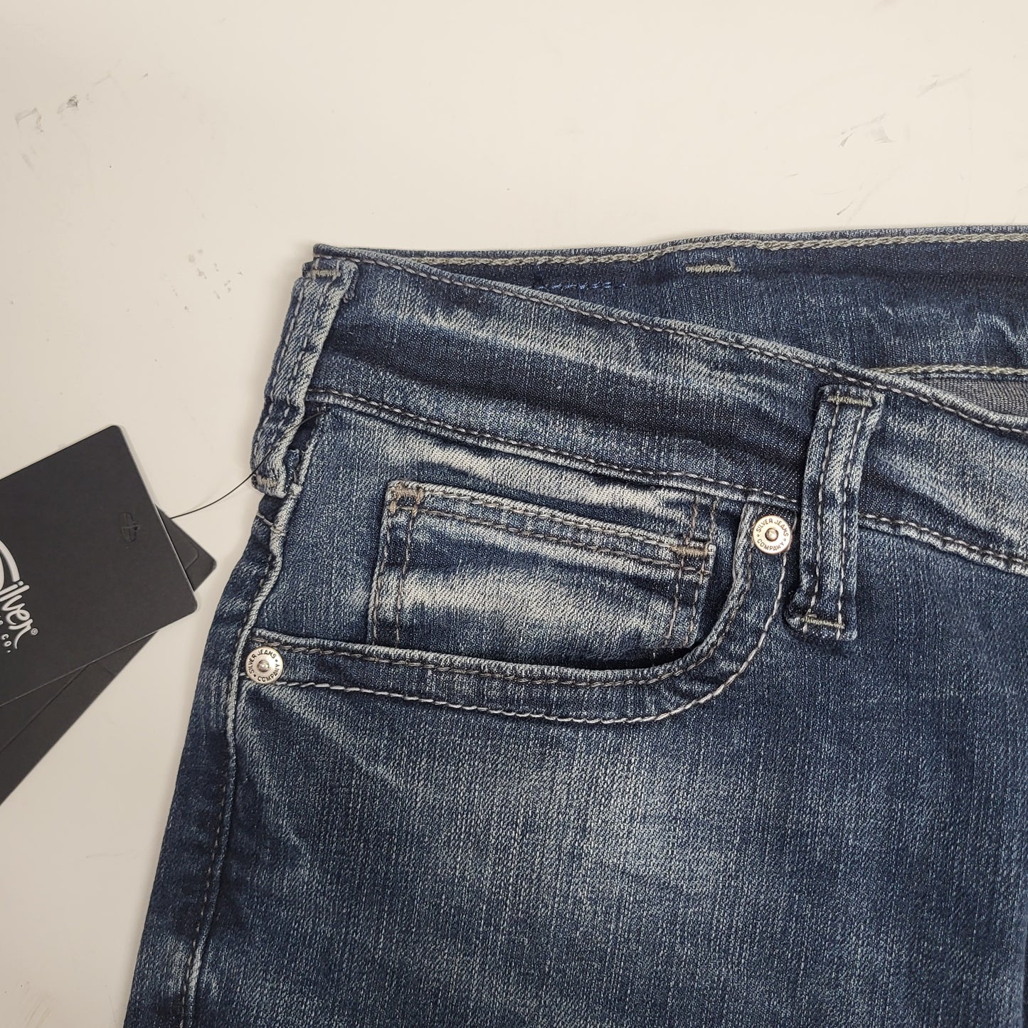 SILVER JEANS CO. Eddie Tapered Leg Eco Friendly Sz 34/30 Indigo M42977RAS396