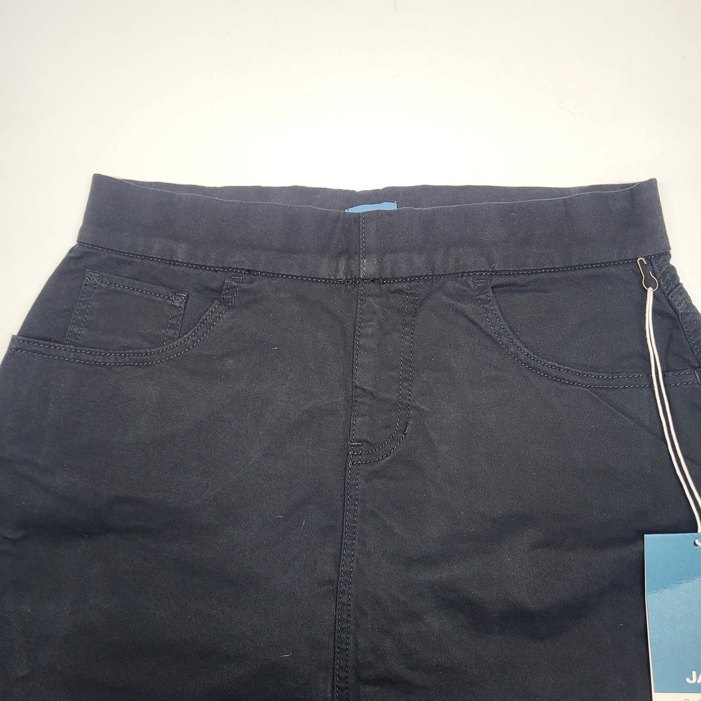 JAG On-the-go Mid Rise Pull-On Skort Womens Sz 6 Black J3101CSA220