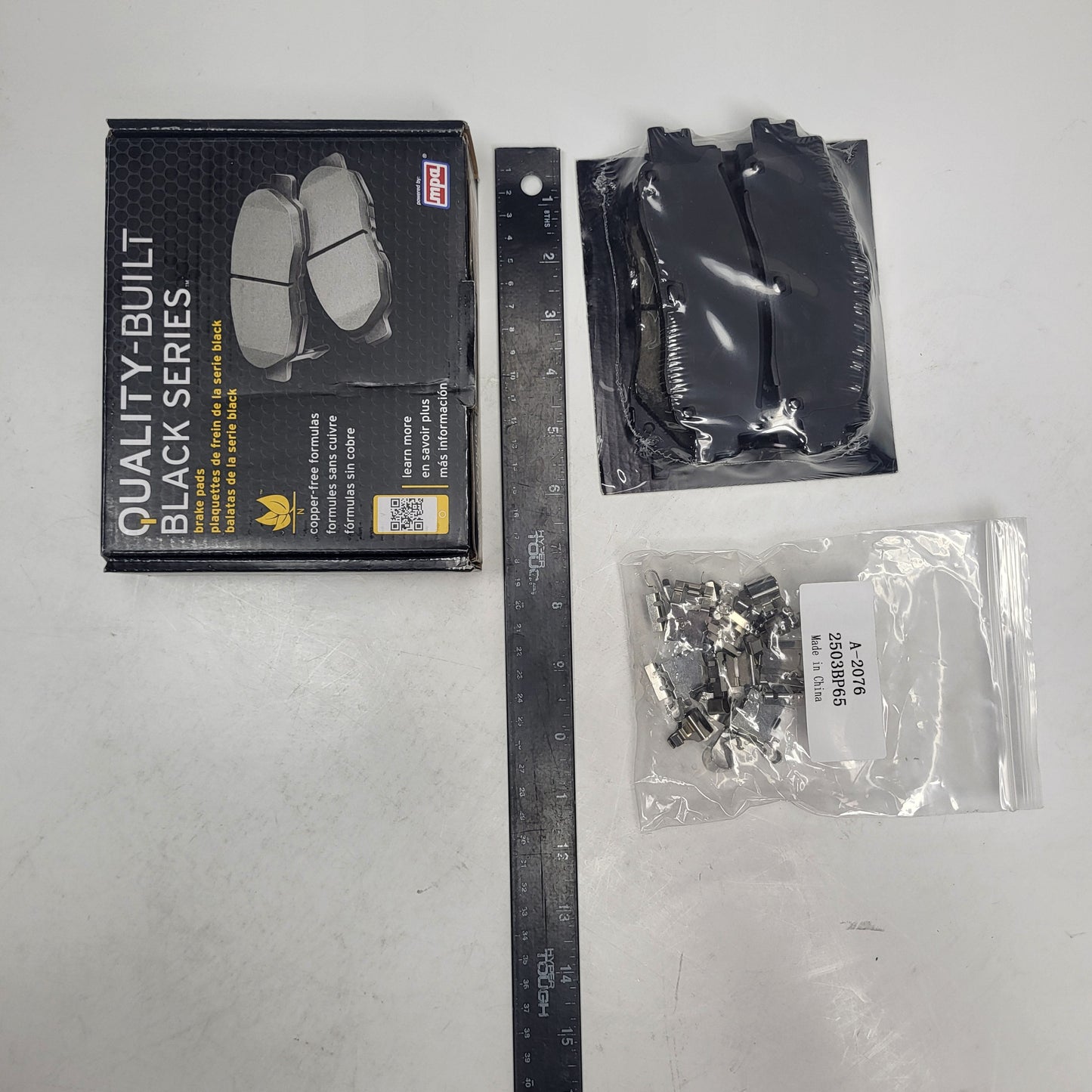 QUALITY-BUILT Ceramic Disc Brake Pad Set Black Rear 1003-2439C