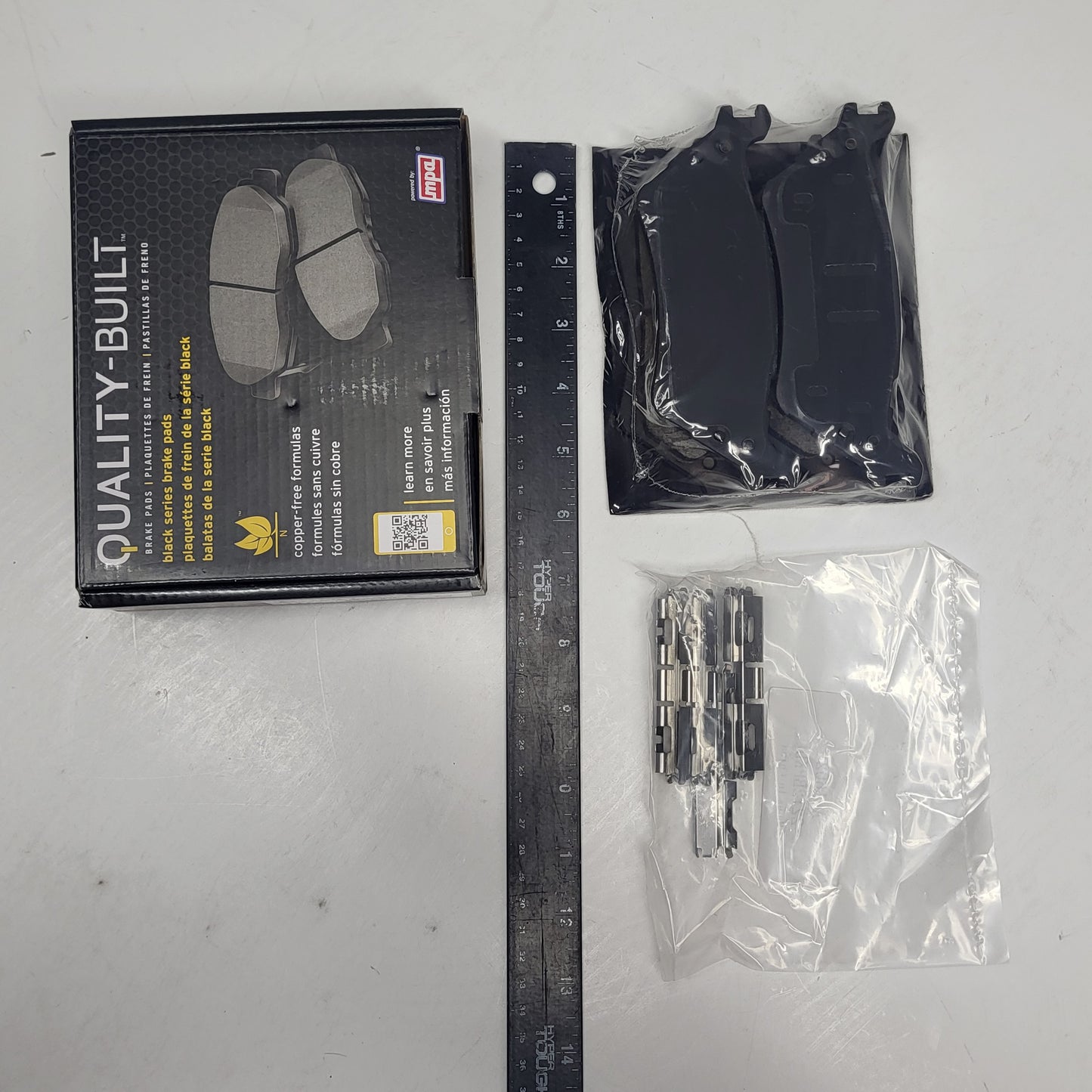 QUALITY-BUILT Ceramic Disc Brake Pad Set Black Rear 1003-1602C