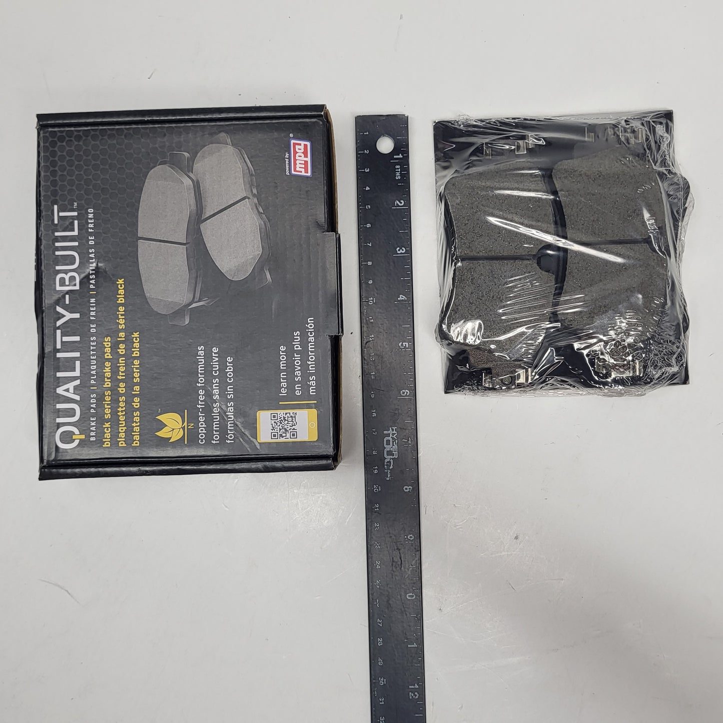 QUALITY-BUILT Ceramic Disc Brake Pad Set Rear Black 1003-1898C