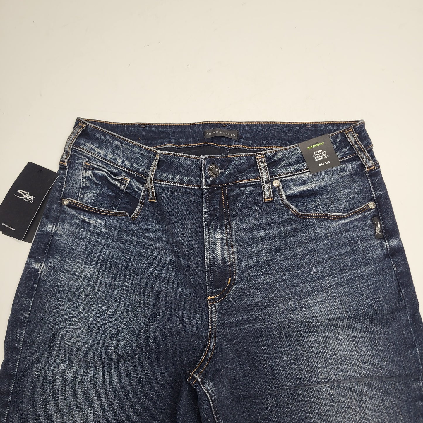 SILVER JEANS CO. Avery Curvy Fit High Rise Skinny Leg Eco Friendly Sz 34/29 Indigo