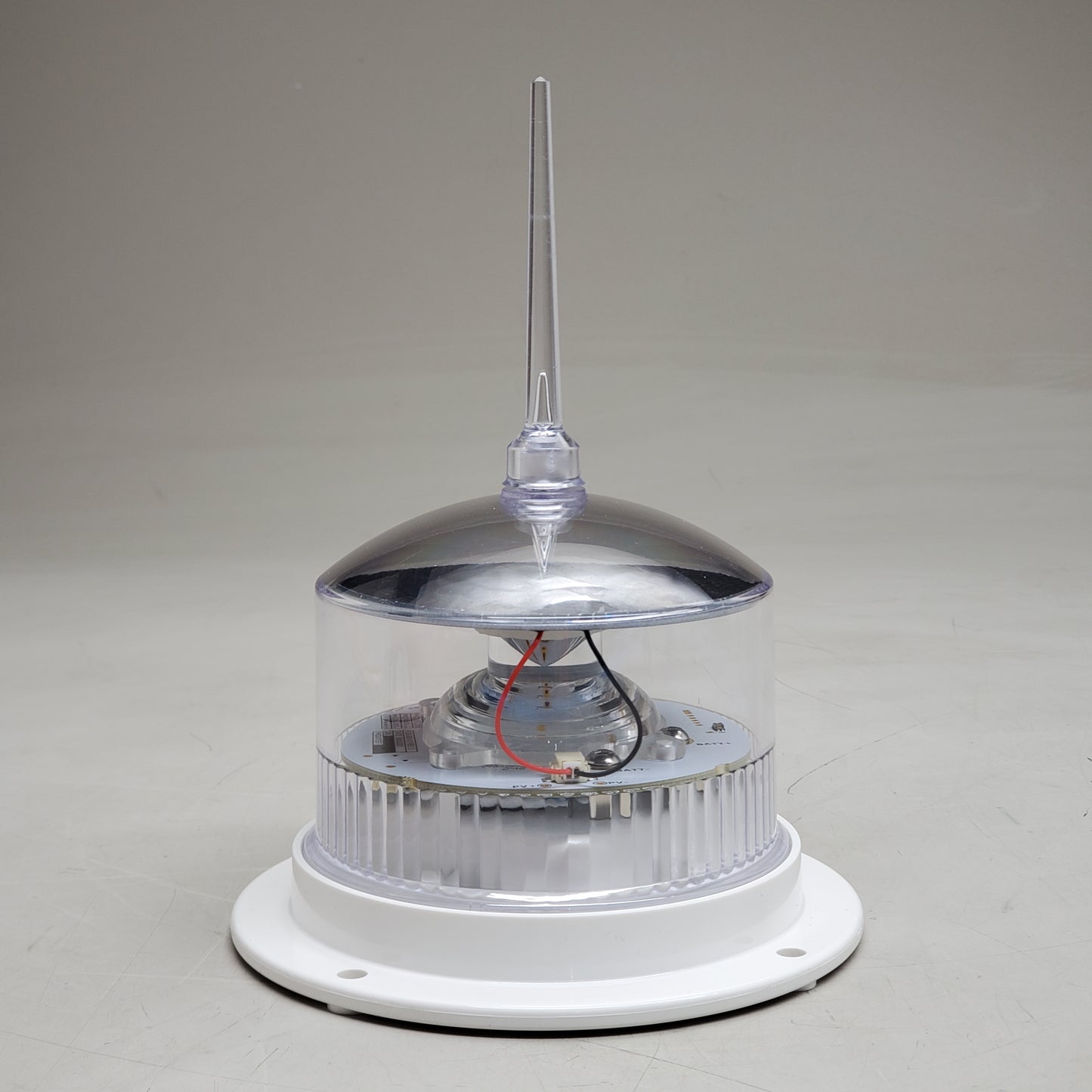SEALITE Solar Marine Lantern 3.6v 1-2nm+ SL-15 Range 4" White SL-15-07D-B1-W-00