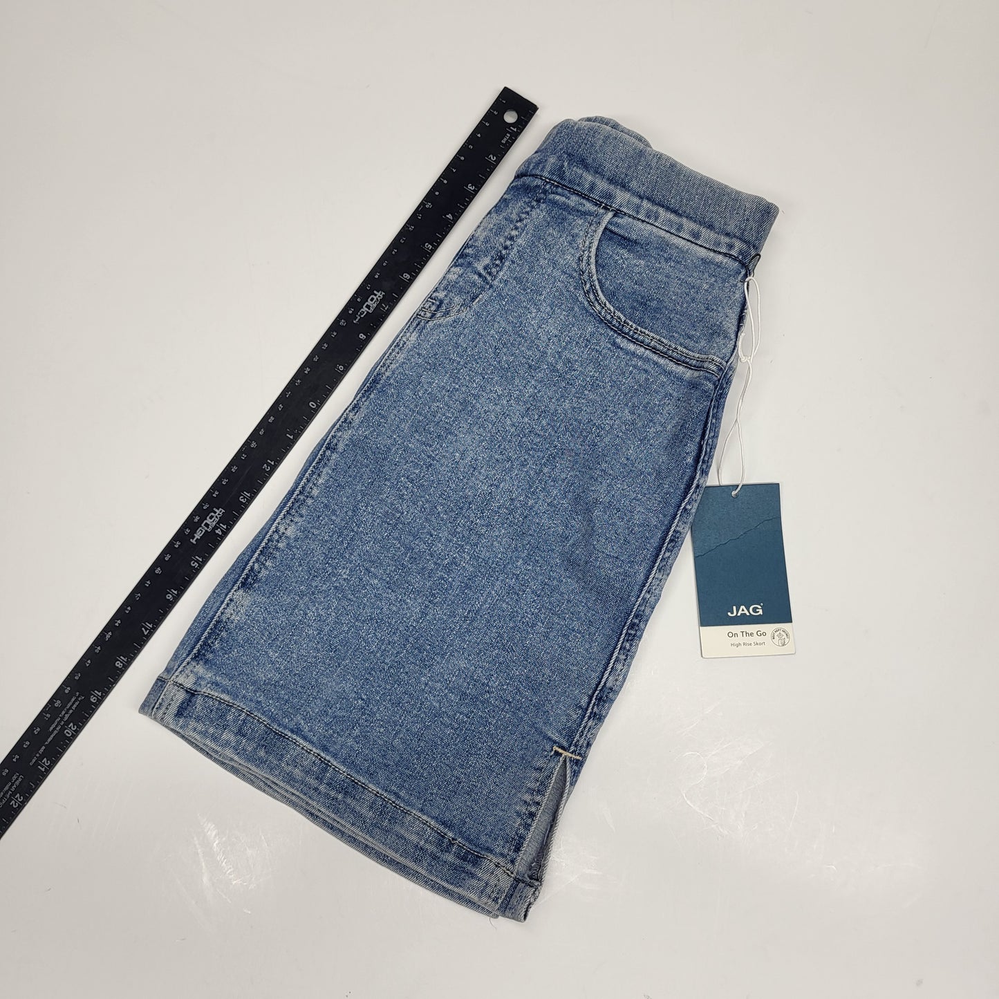 JAG On-the-go Mid Rise Pull-On Skort Womens Sz 0 Silver Lake J3101CSA220