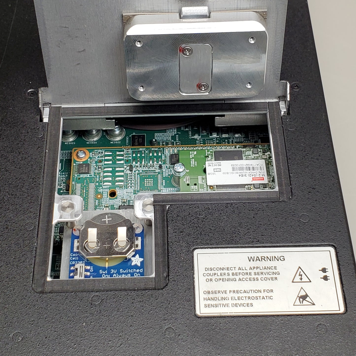 DELL EMC 12x25GB SFP28 3x100GB Front-to-Back Airflow Switch S5212F-ON (Damaged)