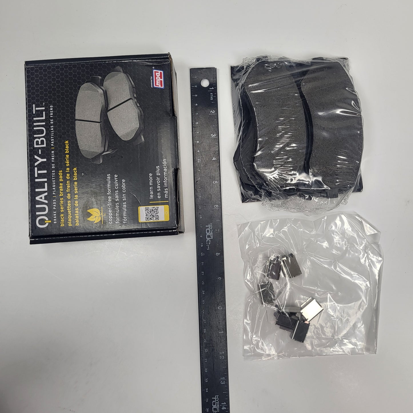 QUALITY-BUILT Semi-Metallic Disc Brake Pad Set Black Front 1003-0856M