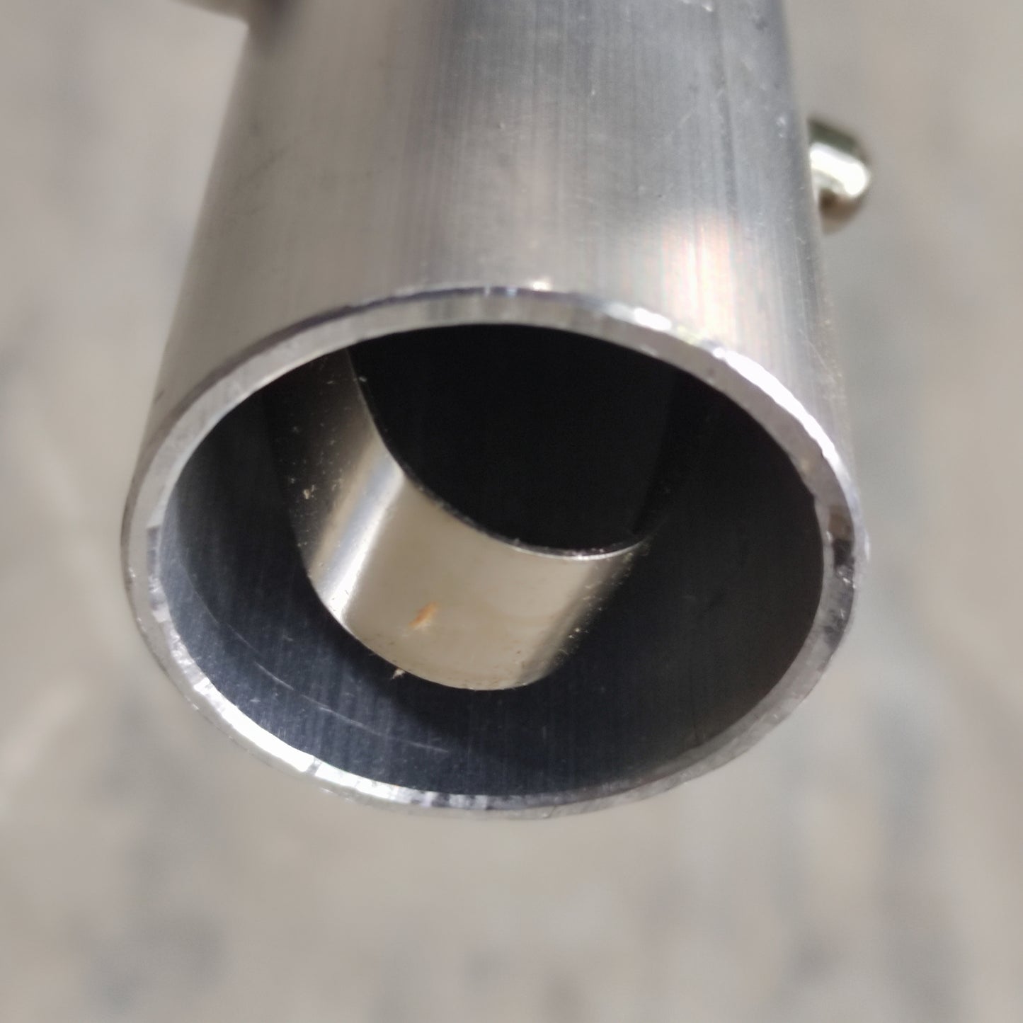 KRAFT TOOL 6' Aluminum Button Handle with Insert - 1-3/4" Diameter CC289
