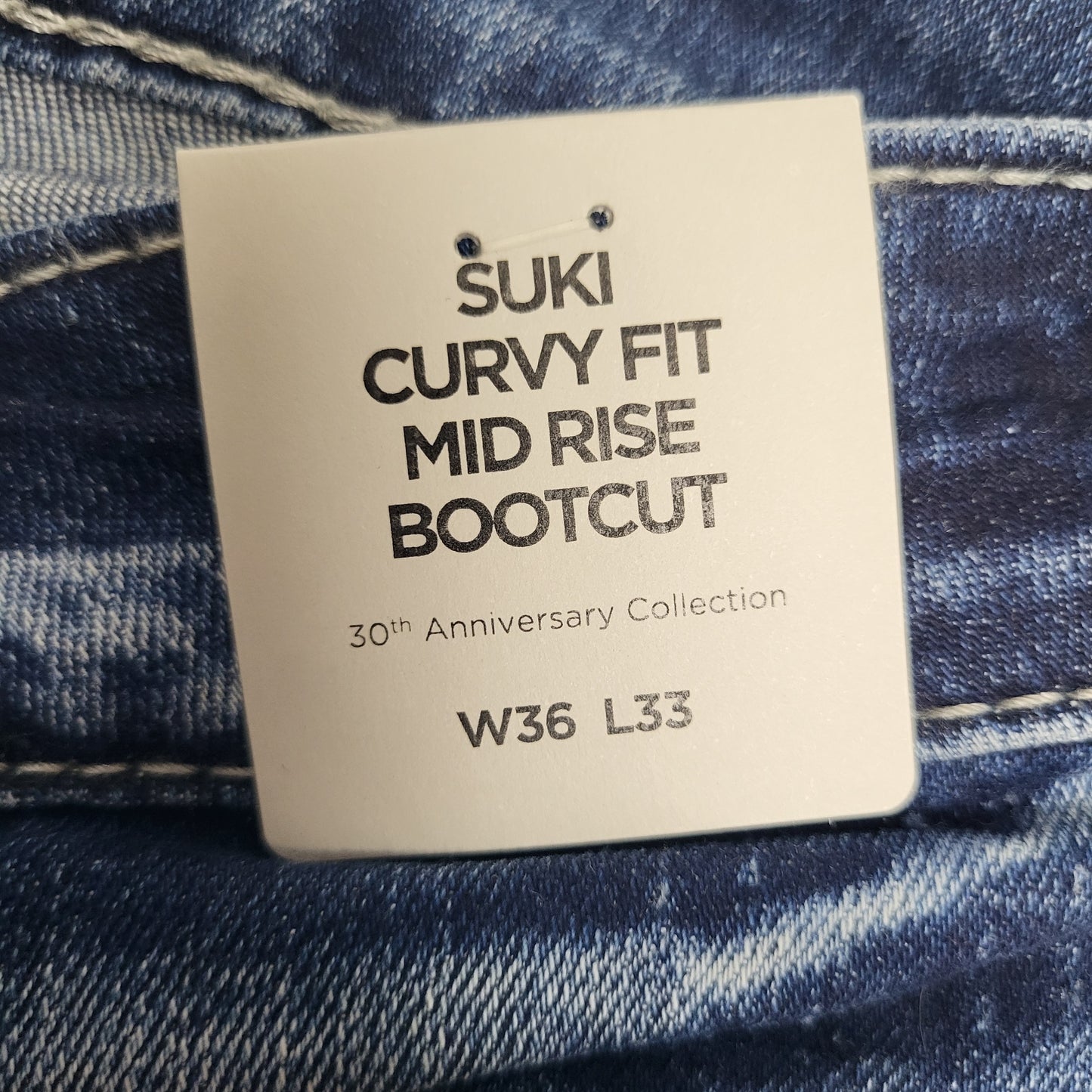 SILVER JEANS CO. Suki Curvy Fit Mid Rise 30th Anniversary Bootcut 36/33 Indigo