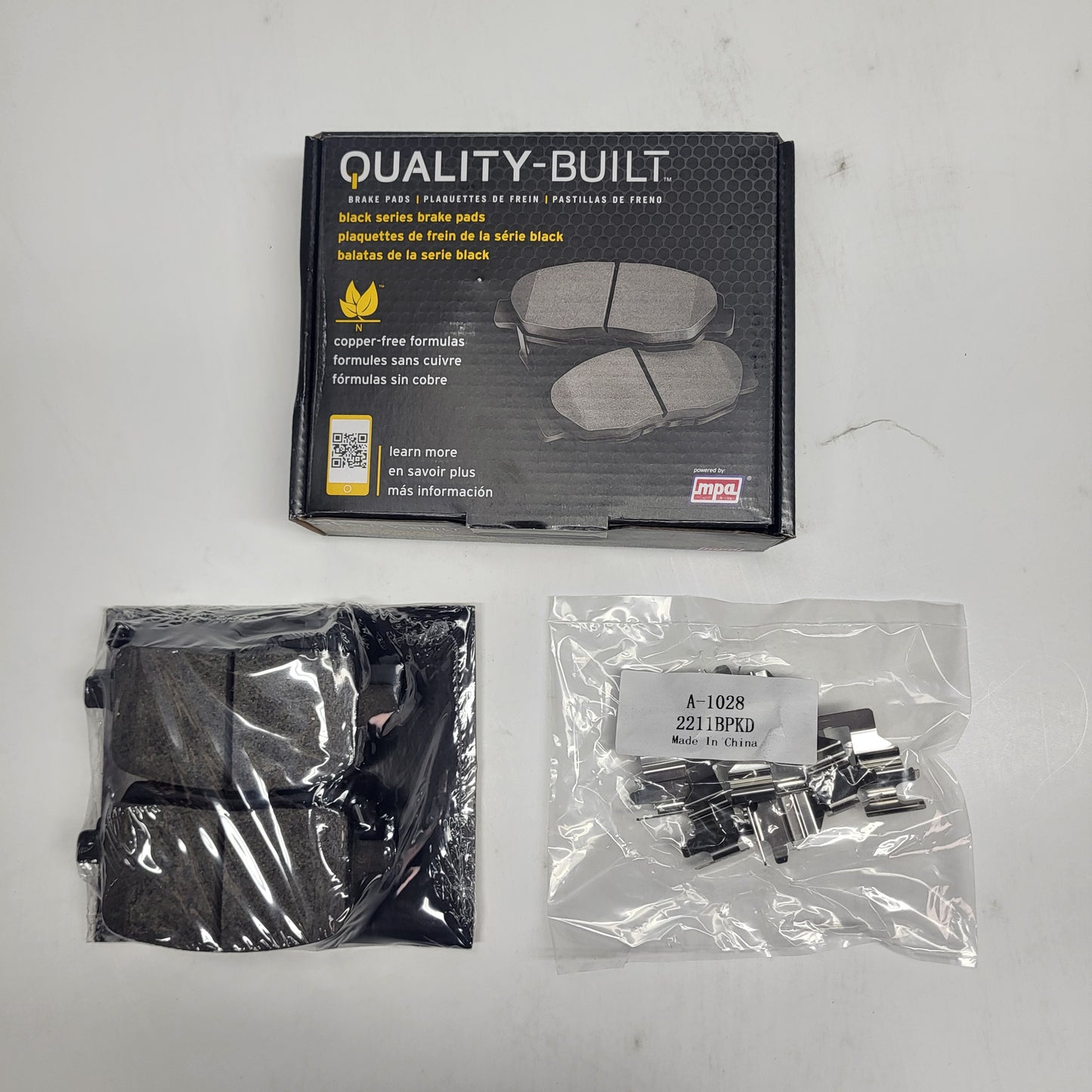 QUALITY-BUILT Ceramic Disc Brake Pad Set Black Front 1003-1028C