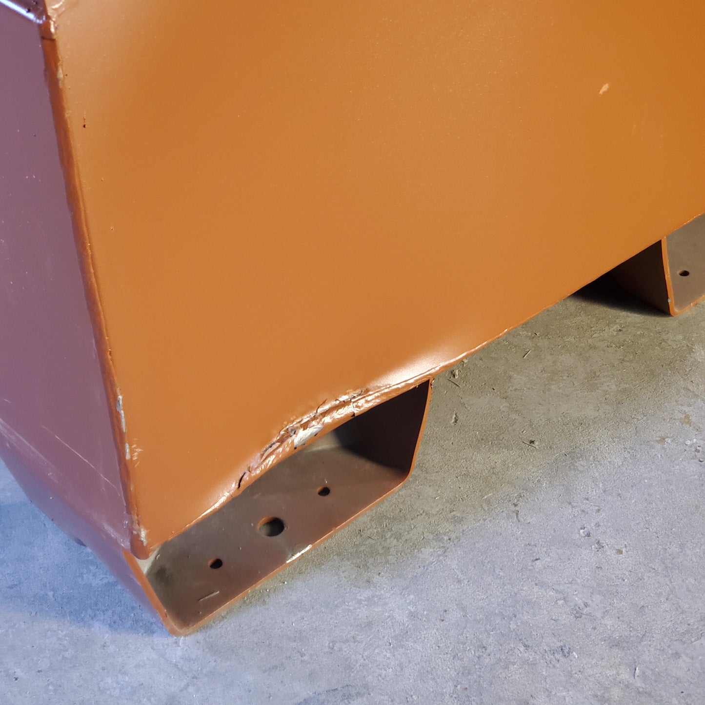 JOBOX Crescent Site-Vault Series Tool Work Chest 48"x24"x27" Brown 2-654990 (New Other)