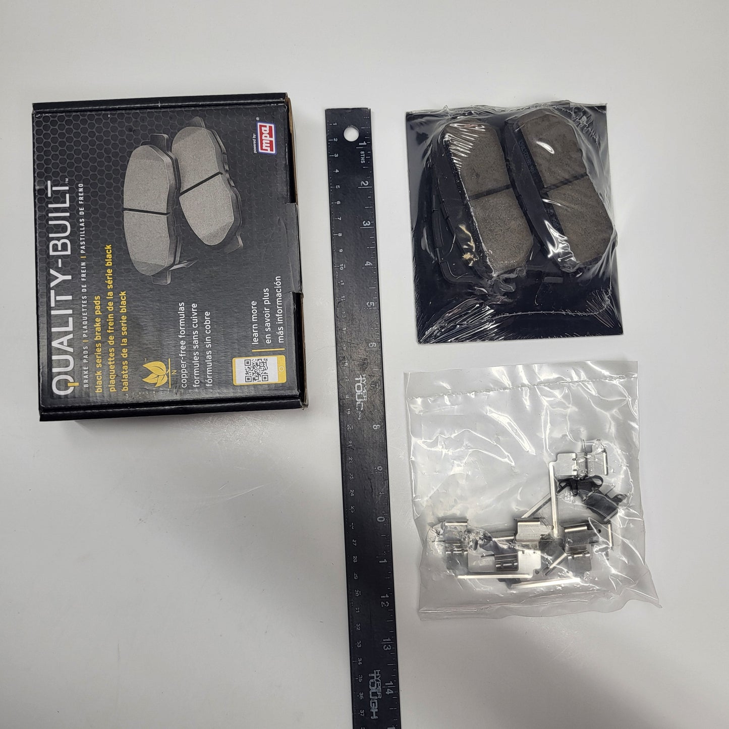 QUALITY-BUILT Ceramic Disc Brake Pad Set Black Rear 1003-1806C