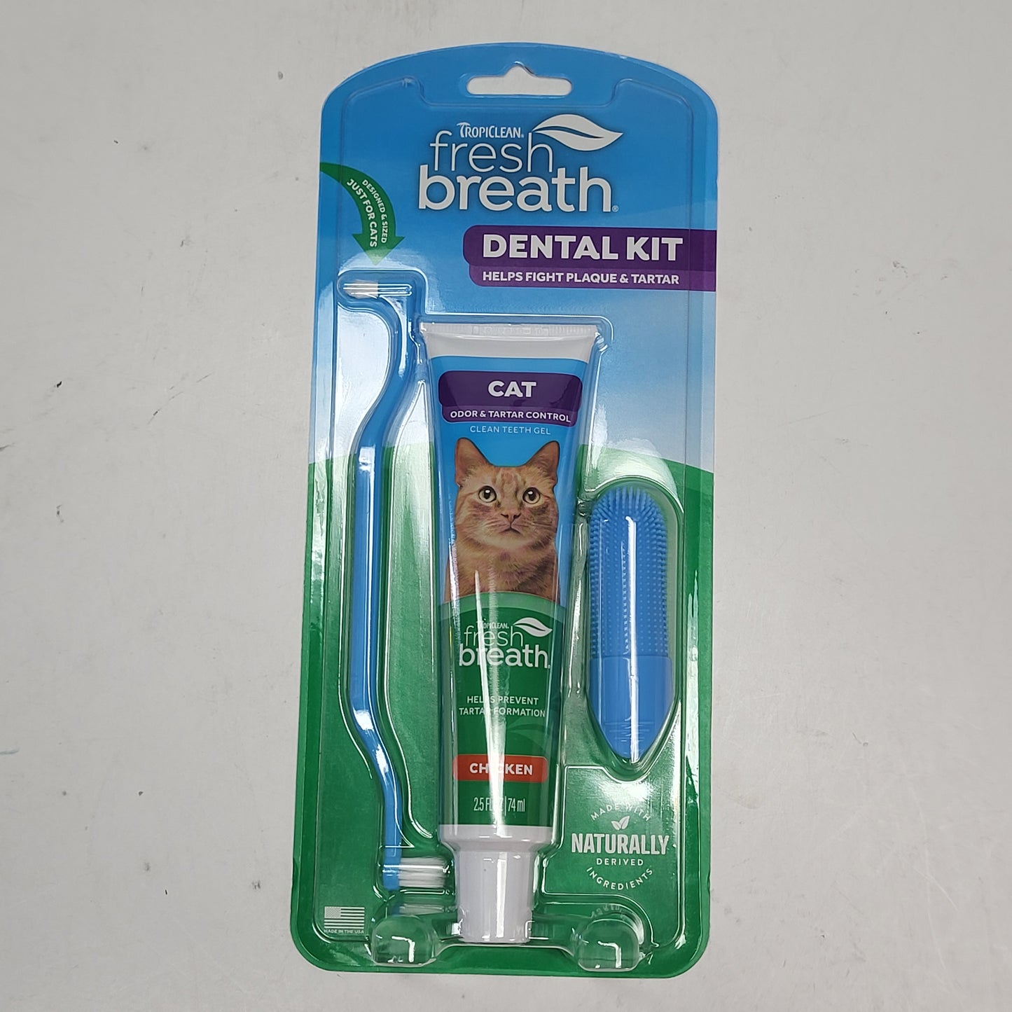 TROPICLEAN Fresh Breath Cat Dental Kit Chicken Flavor 2.5 oz