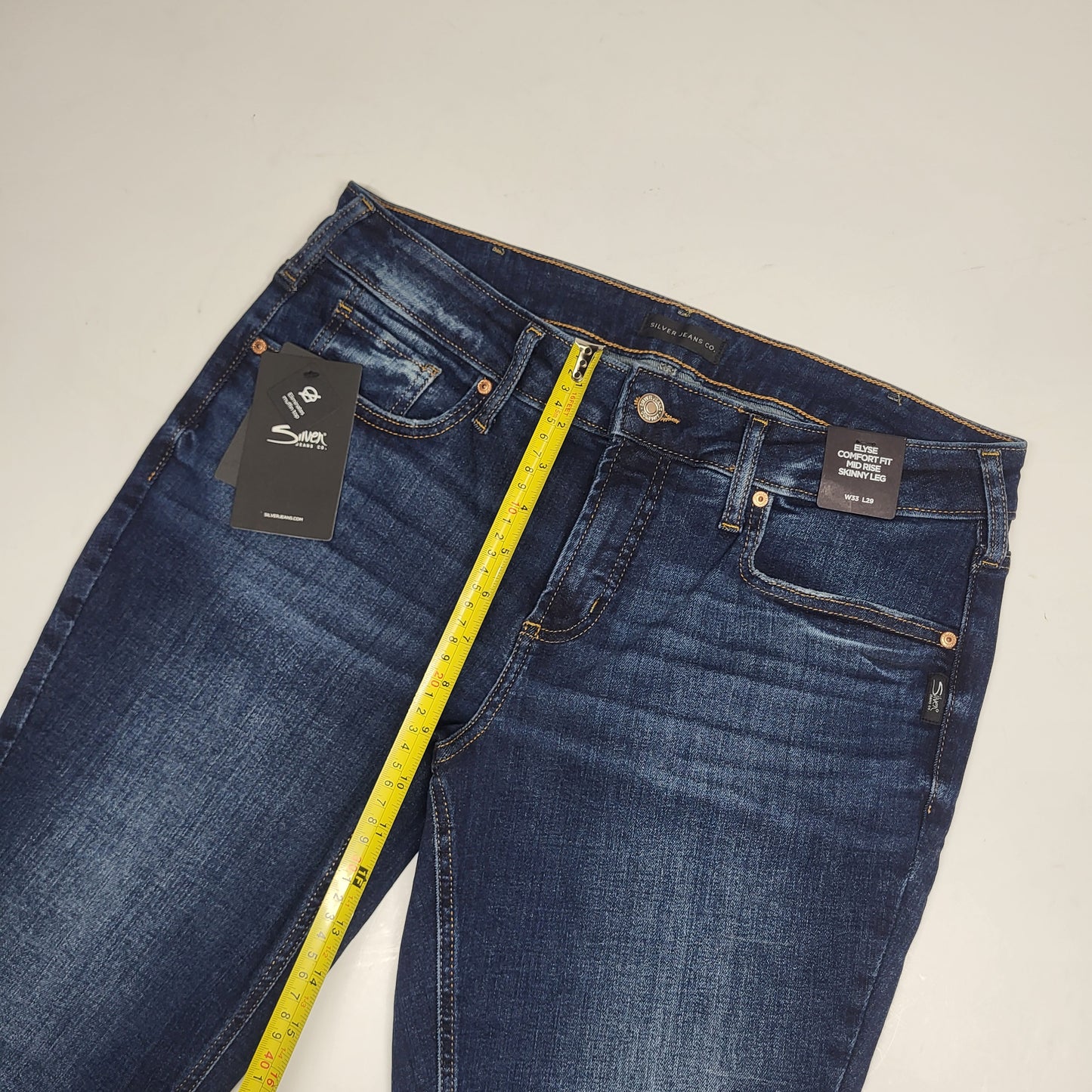 SILVER JEANS CO. Elyse Mid Rise Skinny Leg Sz 33/29 Indigo L03116EAD328