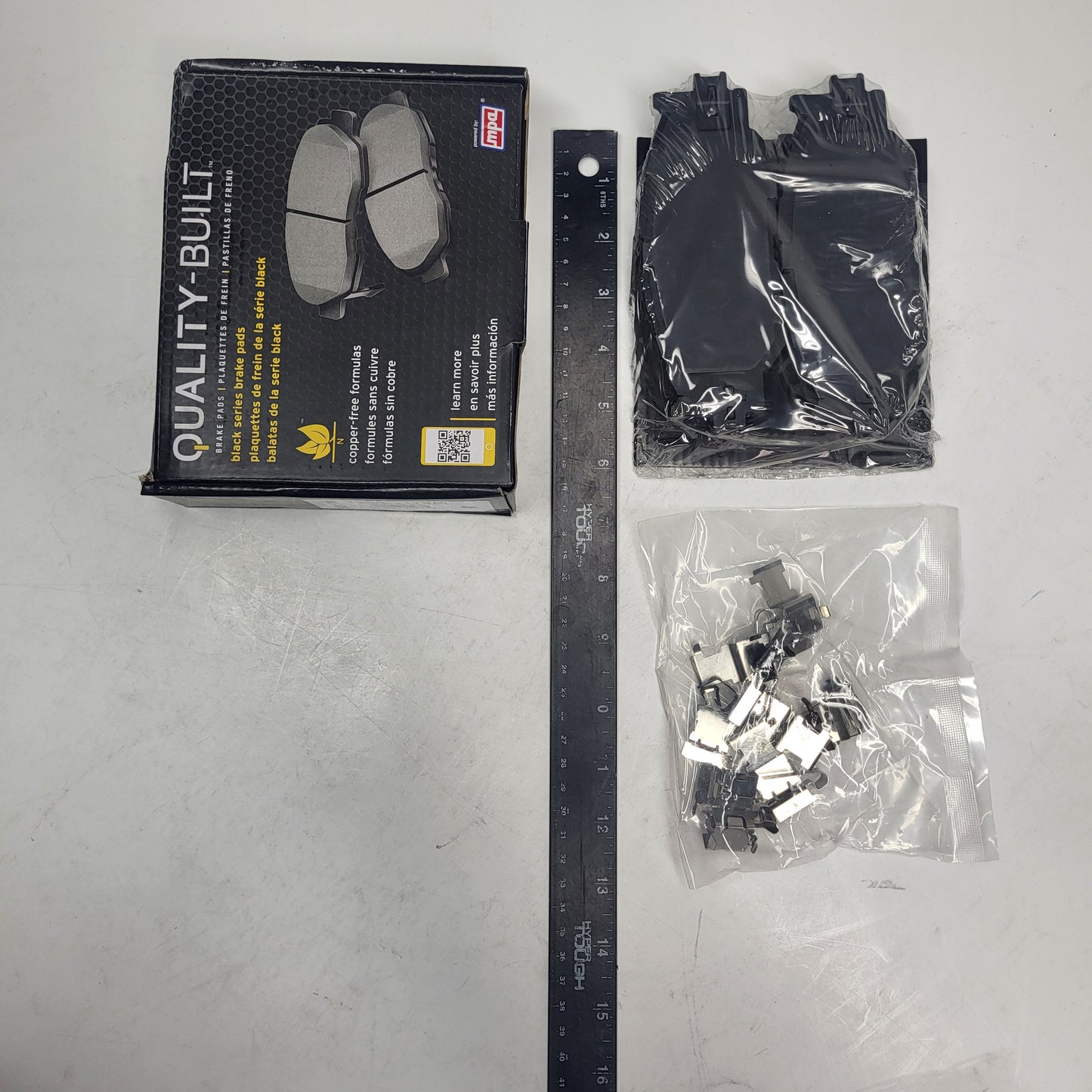 QUALITY-BUILT Semi-Metallic Disc Brake Pad Set Black Front 1003-1178M