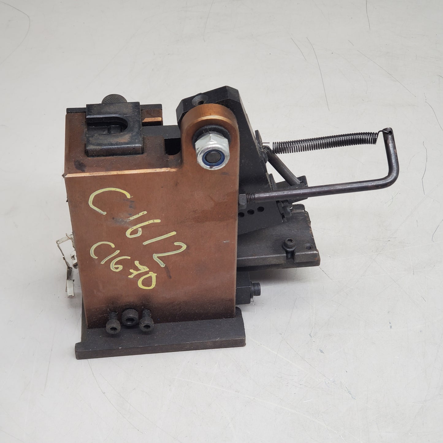 OTP Terminal Crimping Applicator Cable Crimper Mold Wire Terminal Machine (Used)