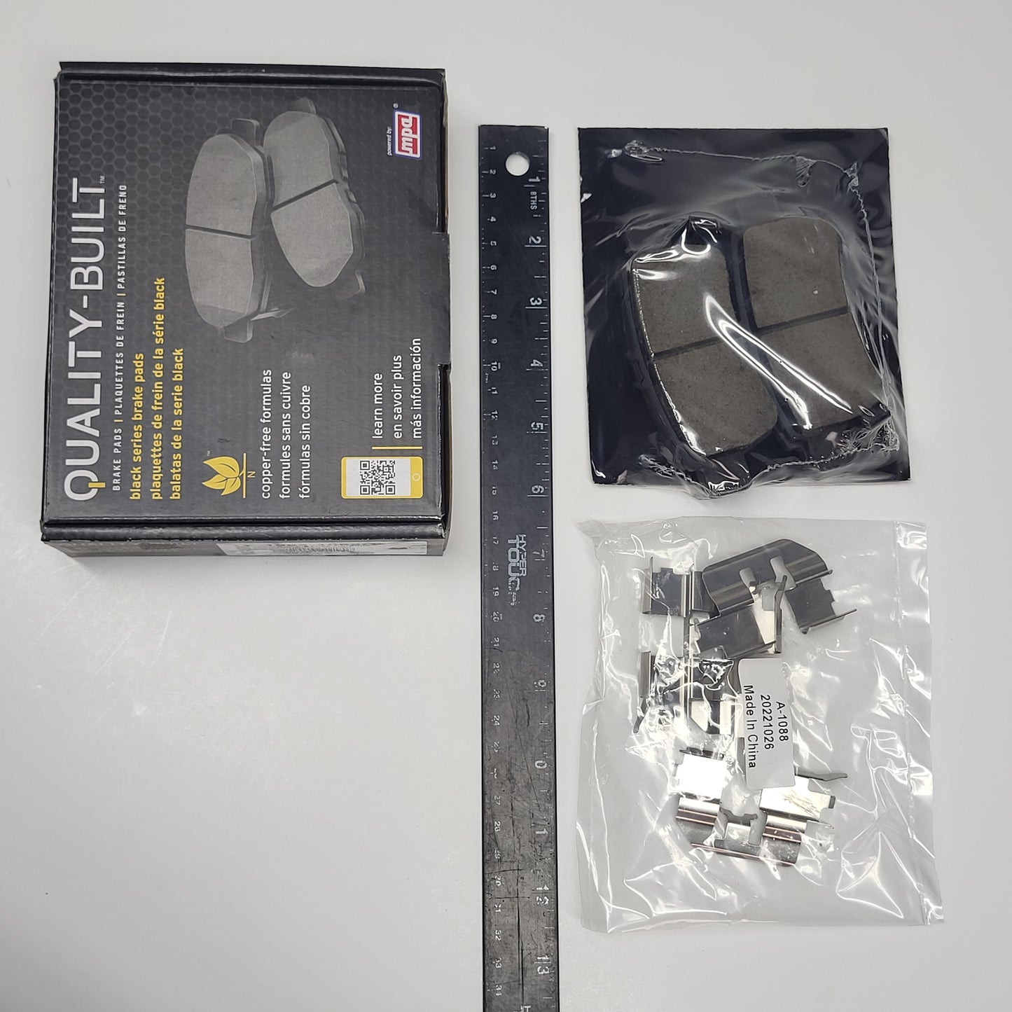 QUALITY-BUILT Ceramic Disc Brake Pad Set Black Rear 1003-1088C