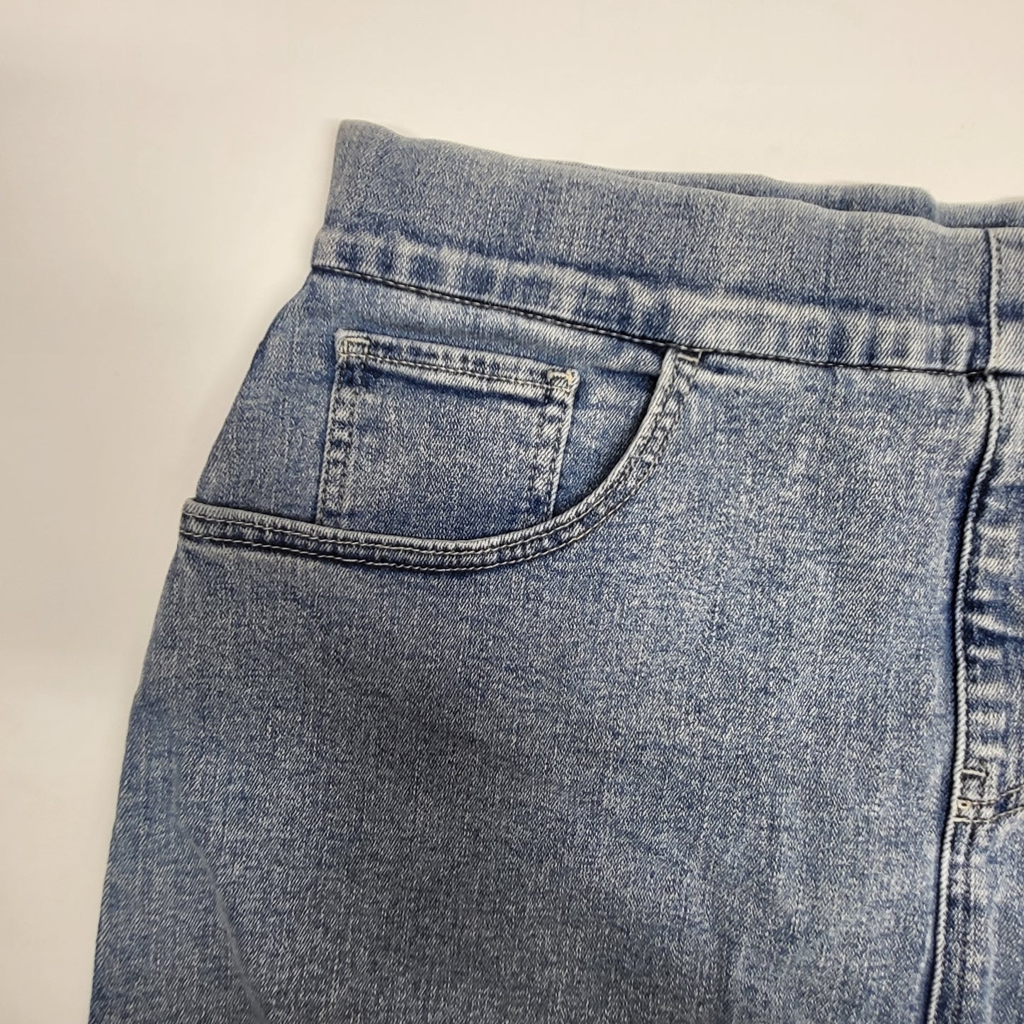 JAG On-the-go Mid Rise Pull-On Skort Womens Sz 16 Silver Lake J3101CSA220