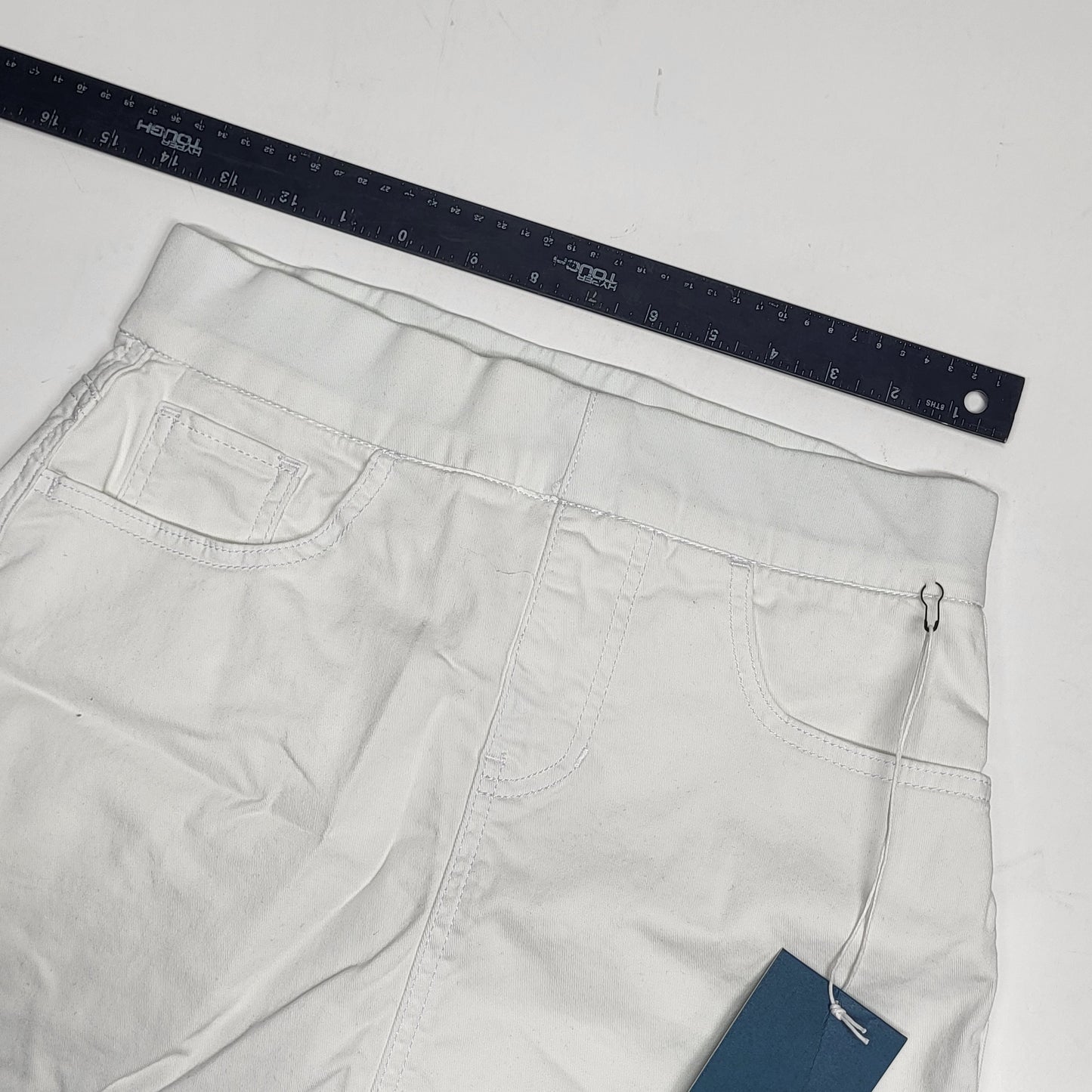 JAG On-the-go Mid Rise Pull-On Skort Womens Sz 0 White J3101TWL616