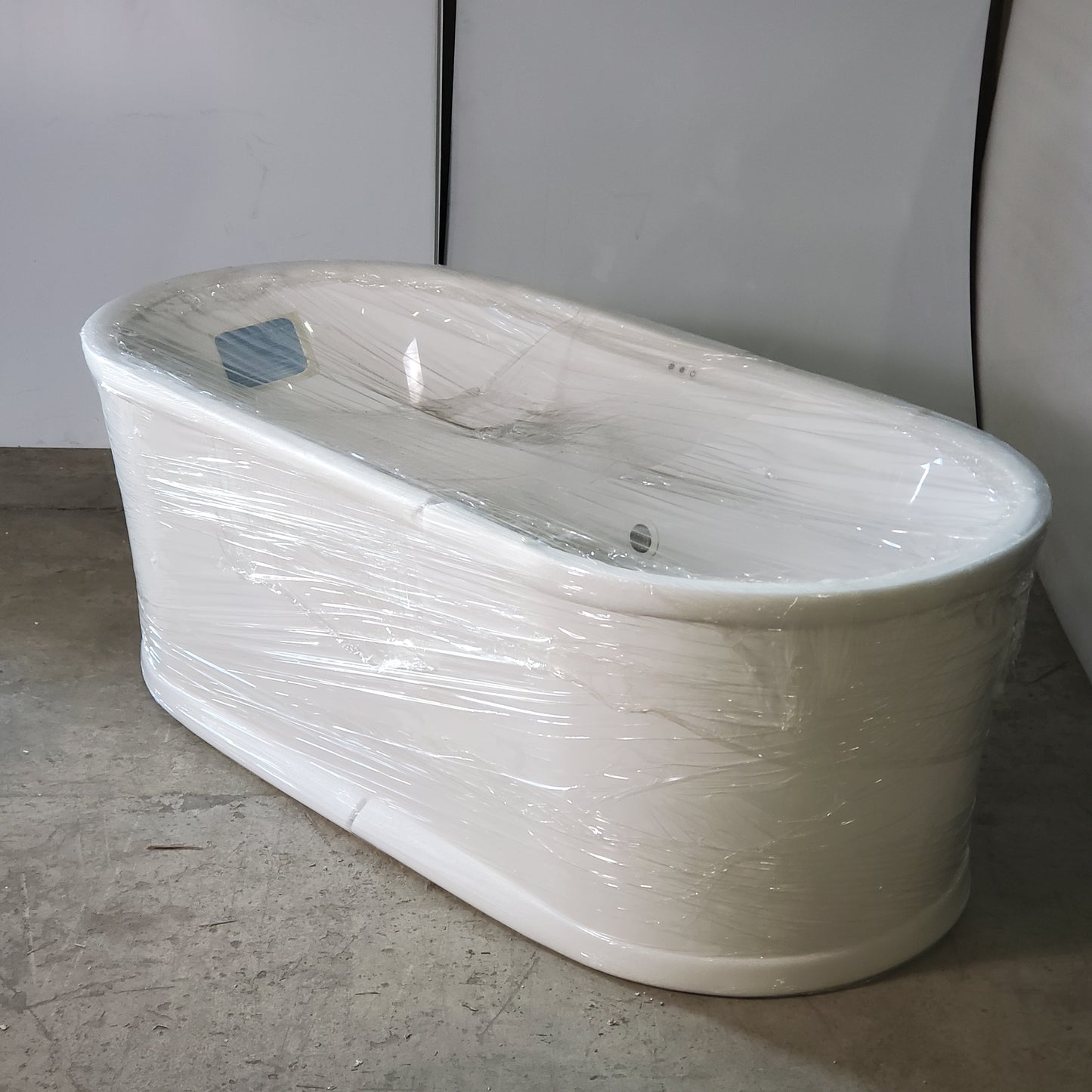 WOODBRIDGE 67” Freestanding Air Bubble Soaking Tub - White w/ Black Drain