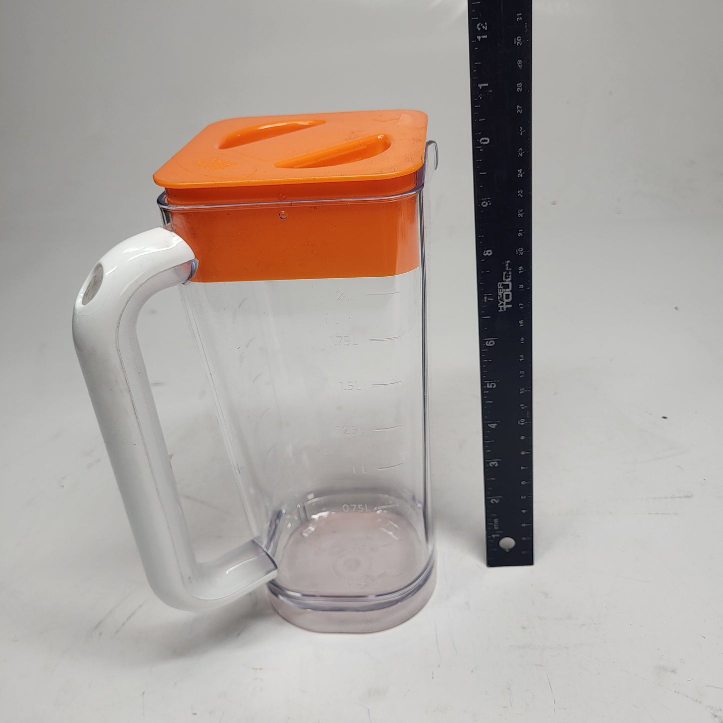 MAXPLUS Clear Plastic Beverage and Iced Coffee Pitcher W/ Orange Lid